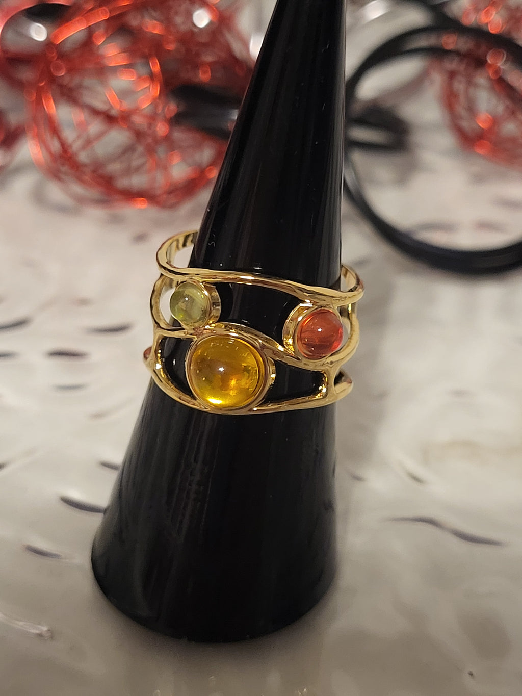 Bague ouverte acier inoxydable dorée géométrique avec pierres multicolores