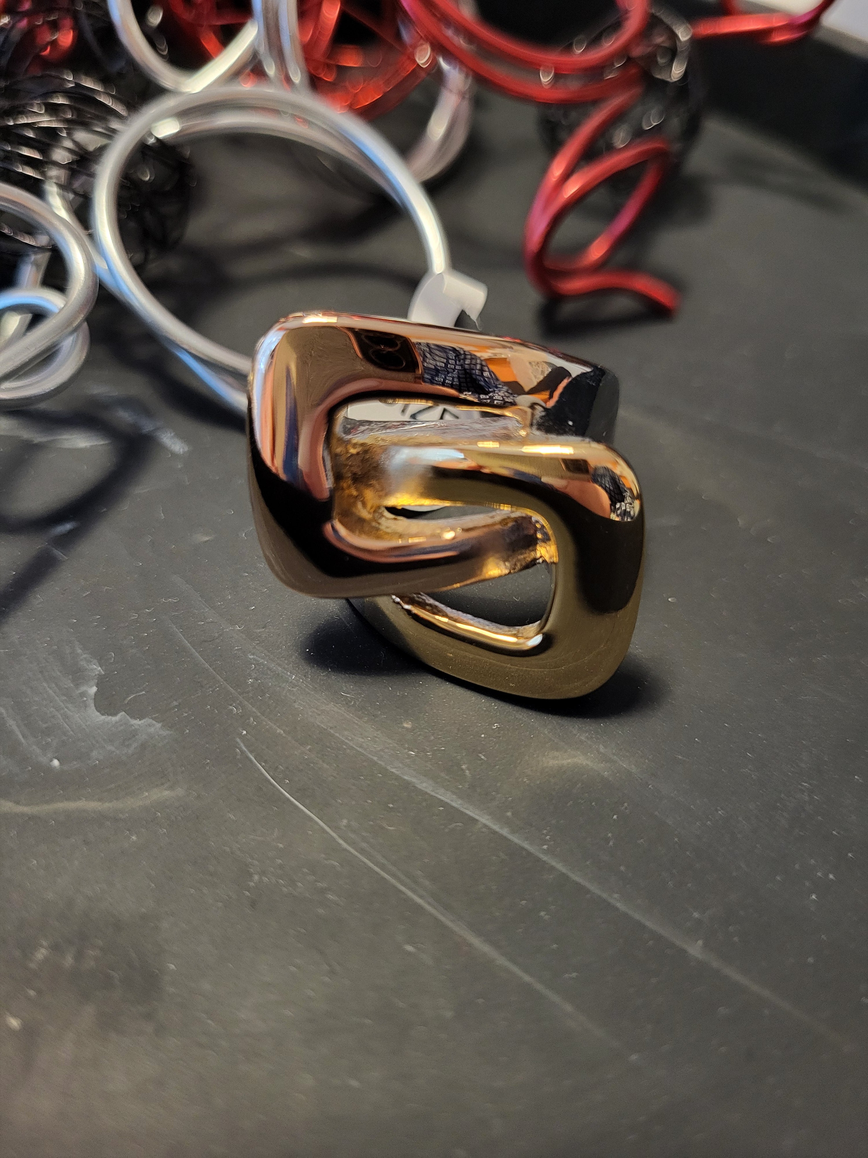 Bague acier inoxydable dorée et argentée boucle infinie taille 8