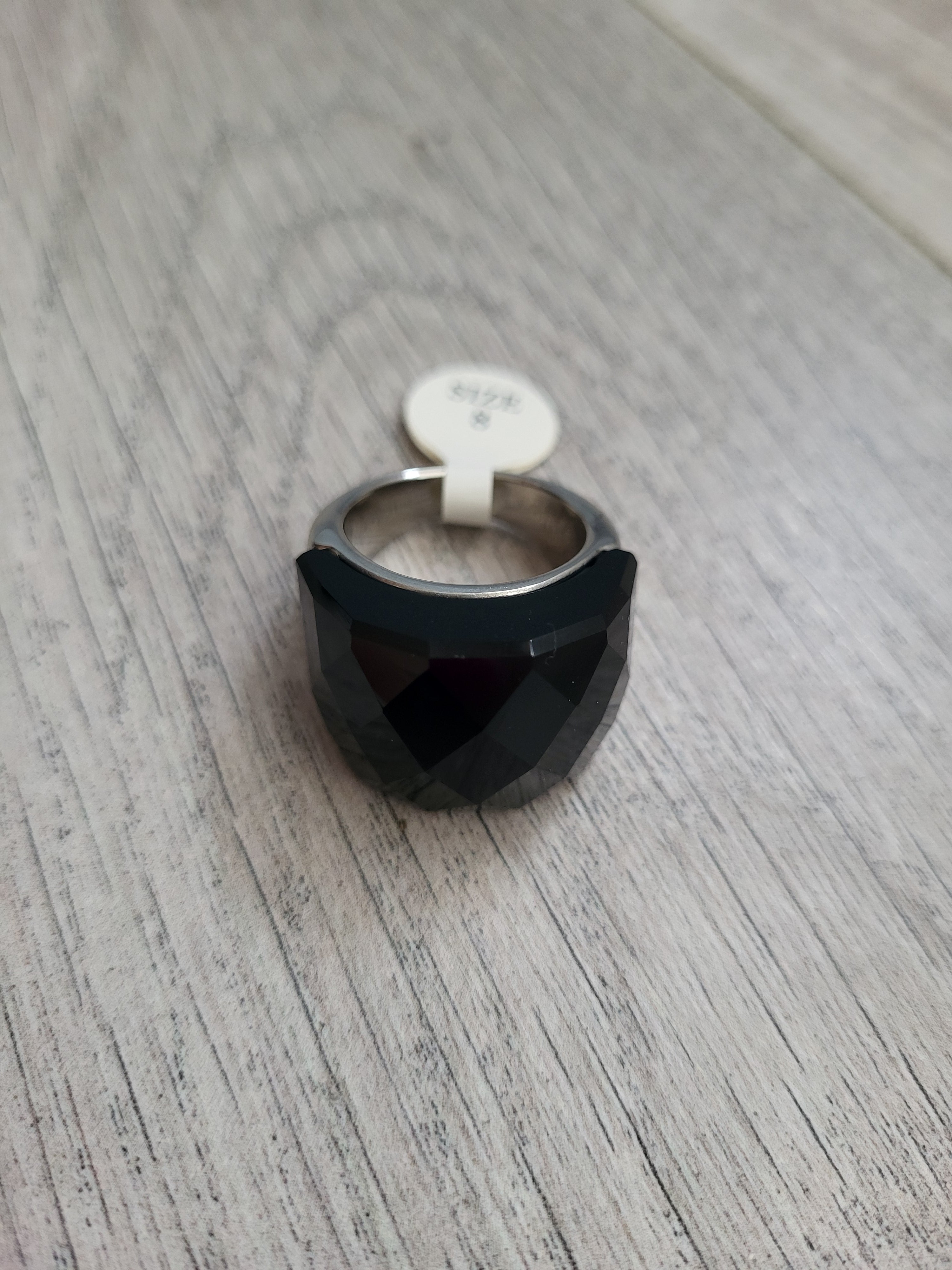 Bague acier inoxydable doré cristal noir taille 8