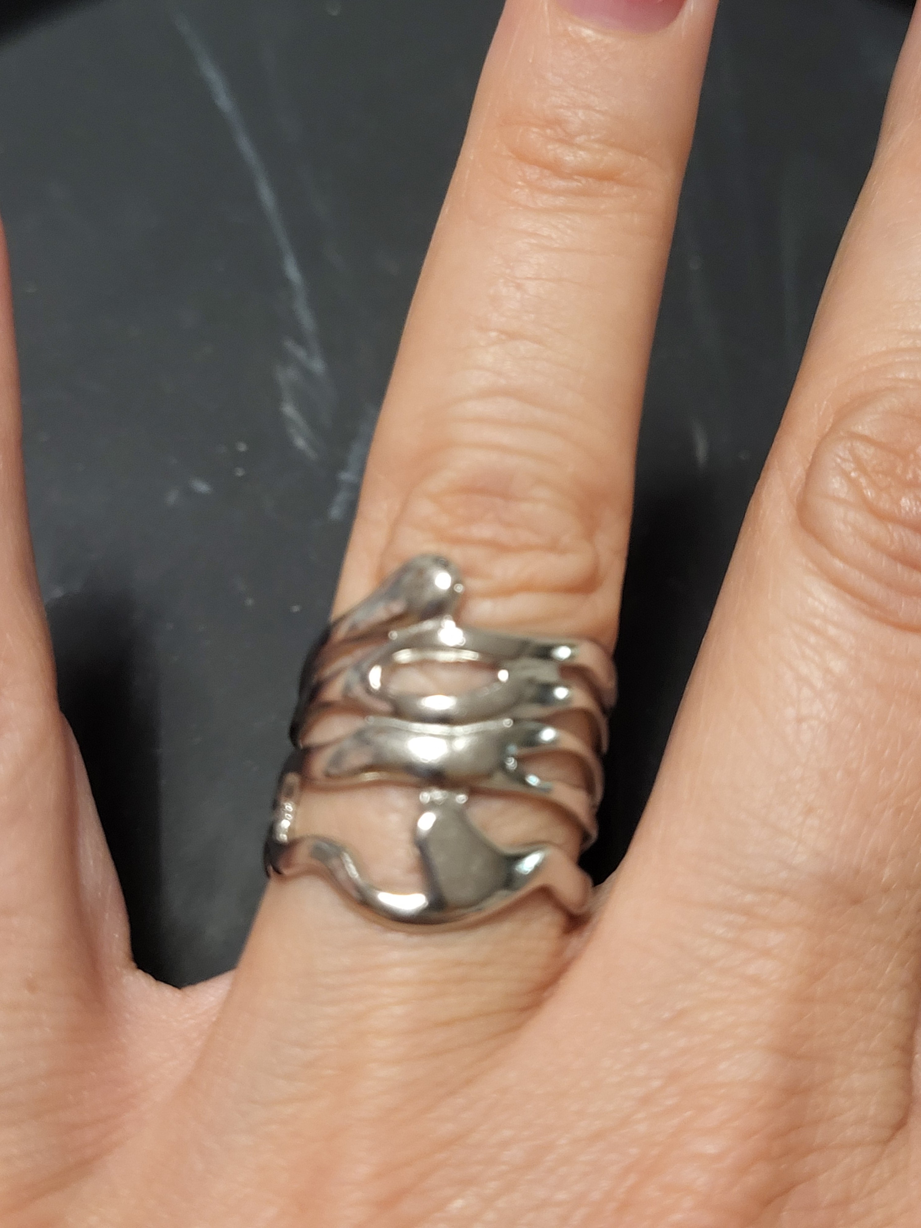 Bague en acier inoxydable avec arabesque
