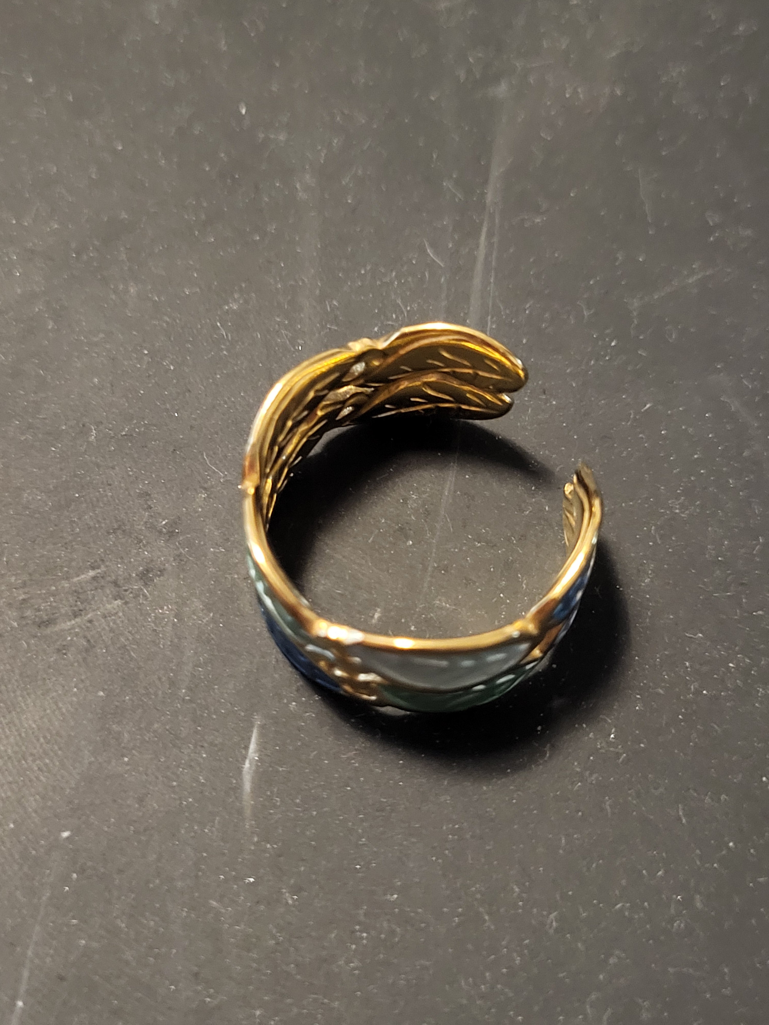 Bague acier inoxydable doré en forme de feuille bleue