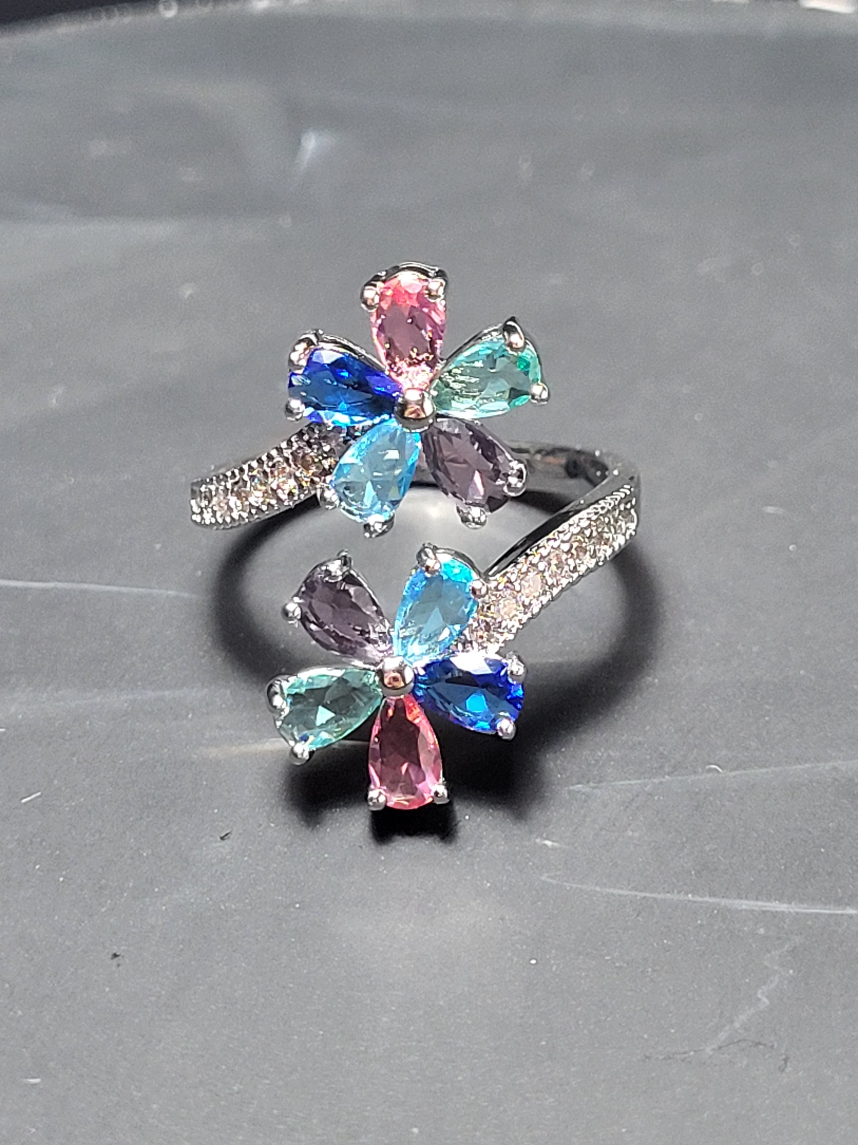 Bague ouverte acier inoxydable argenté avec fleurs multicolores