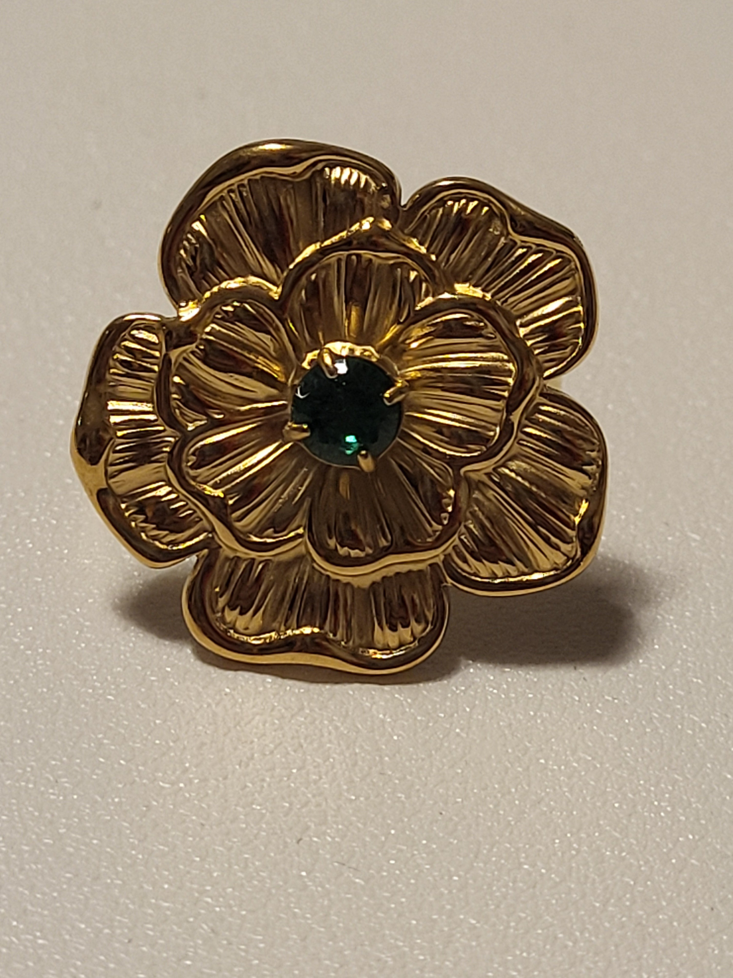 Bague acier inoxydable doré cœur zircon vert et doré