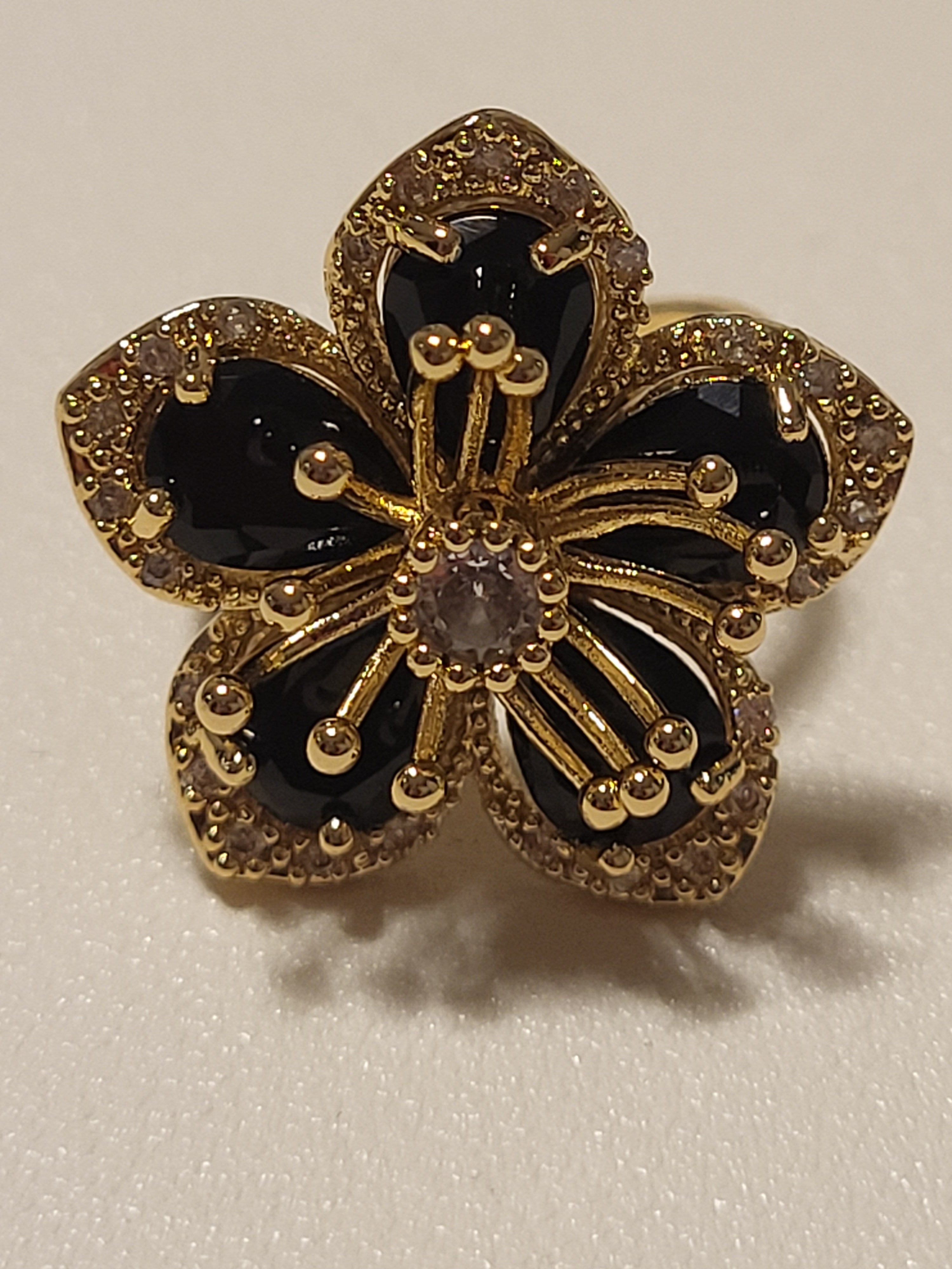 Bague acier inoxydable doré fleur zircon noir