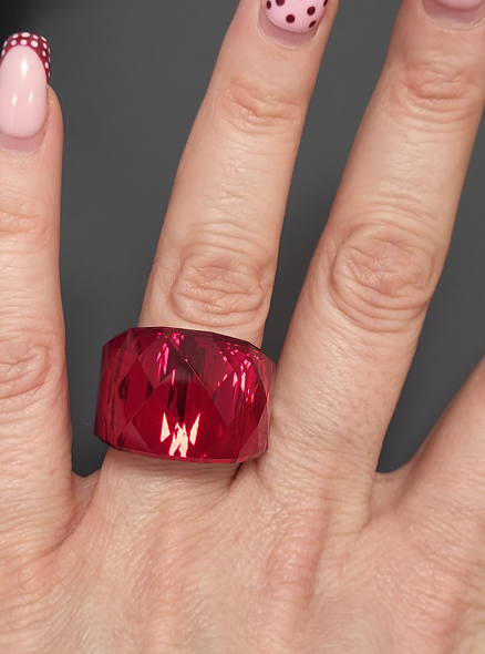 Bague acier inoxydable cristal rouge taille 8