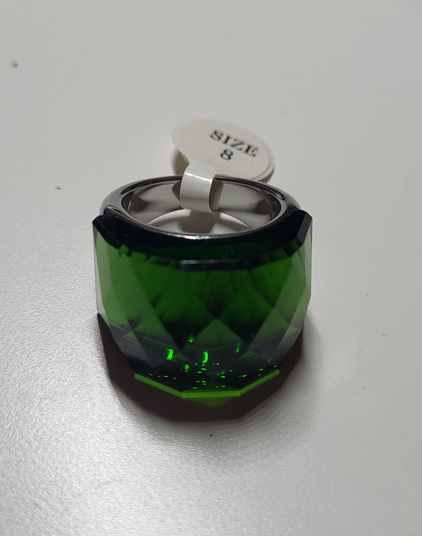 Bague acier inoxydable argenté cristal vert taille 8