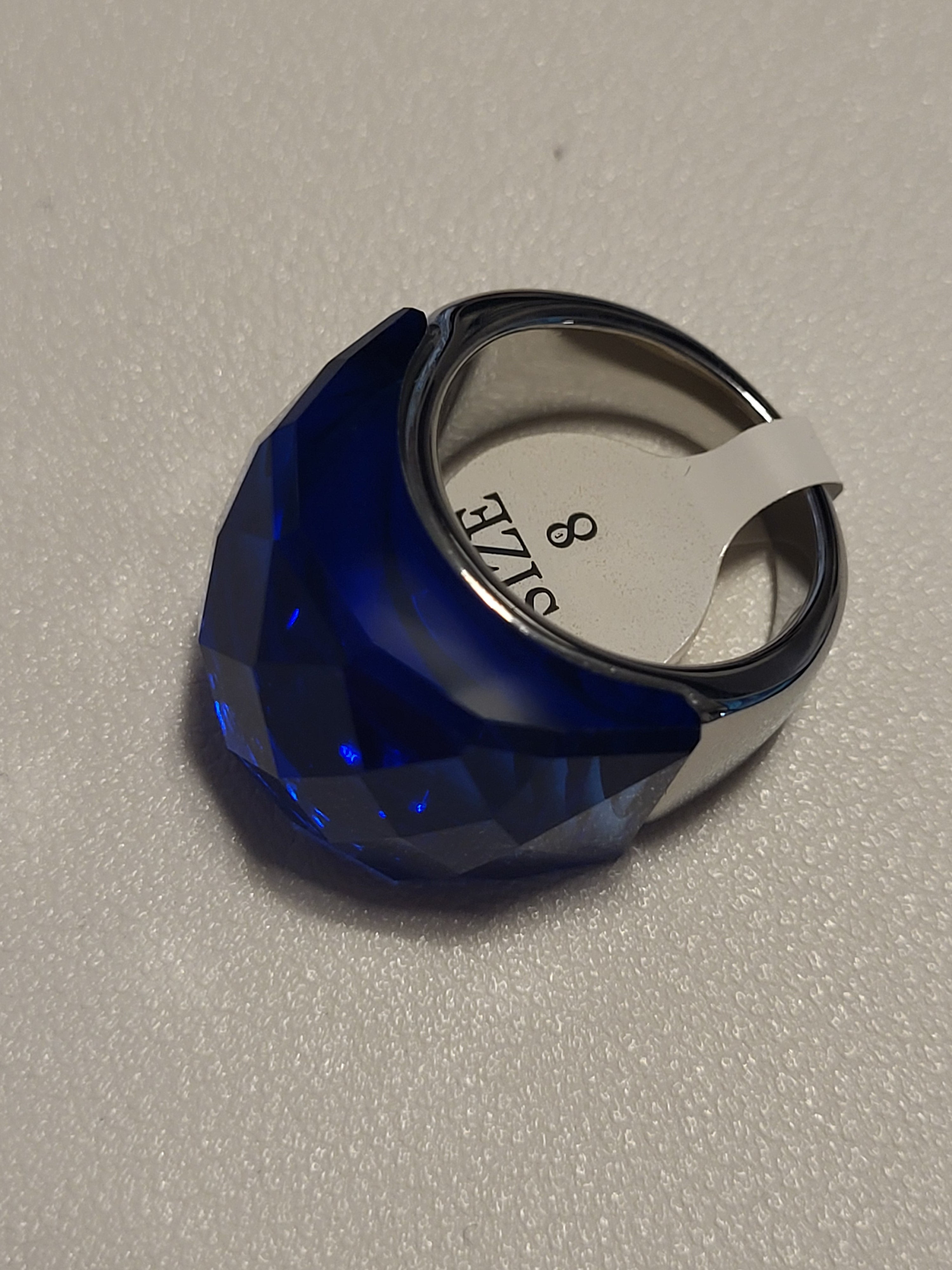 Bague acier inoxydable cristal bleu clair taille 8