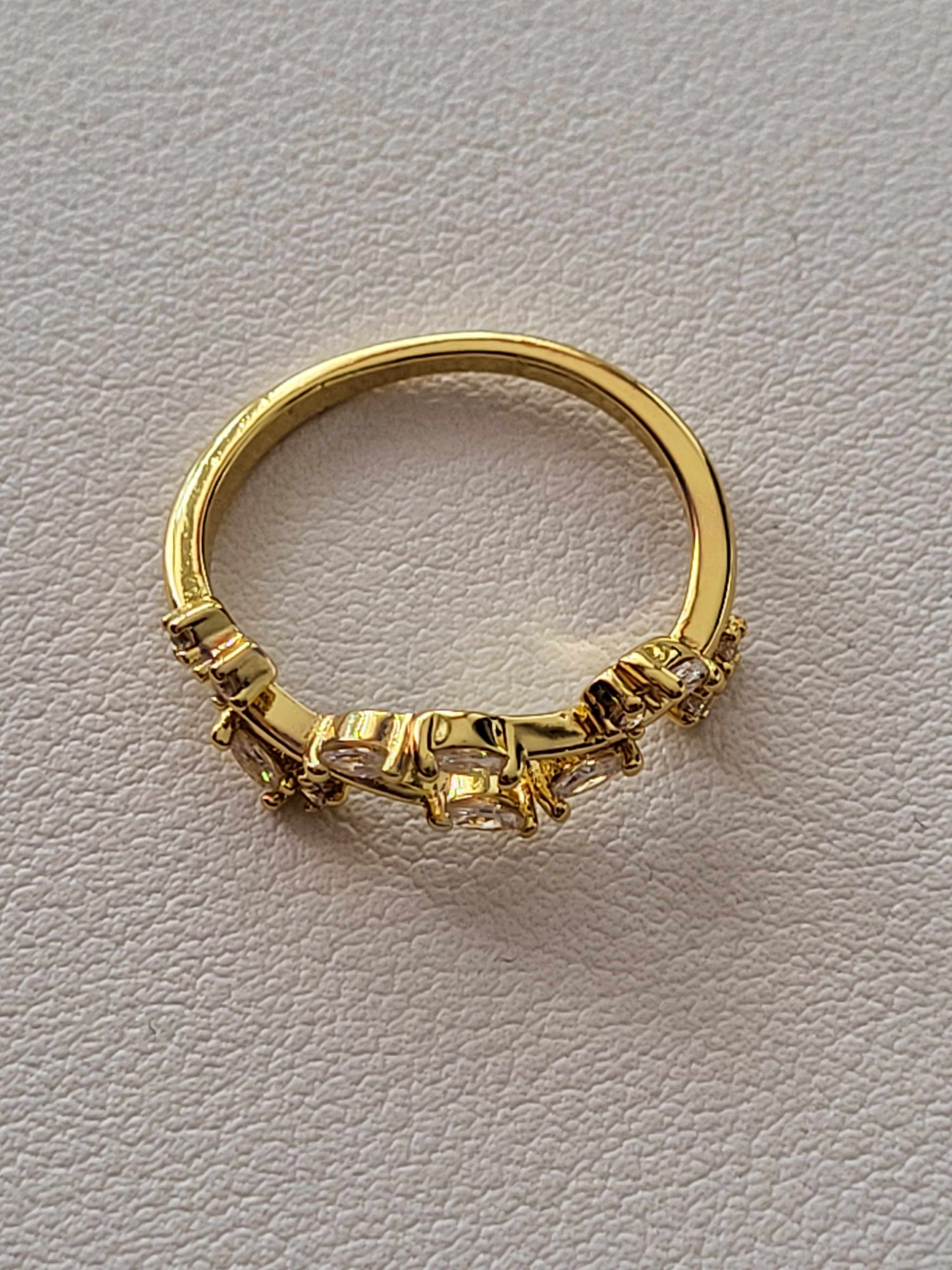 Bague acier inoxydable doré laurier en zircon