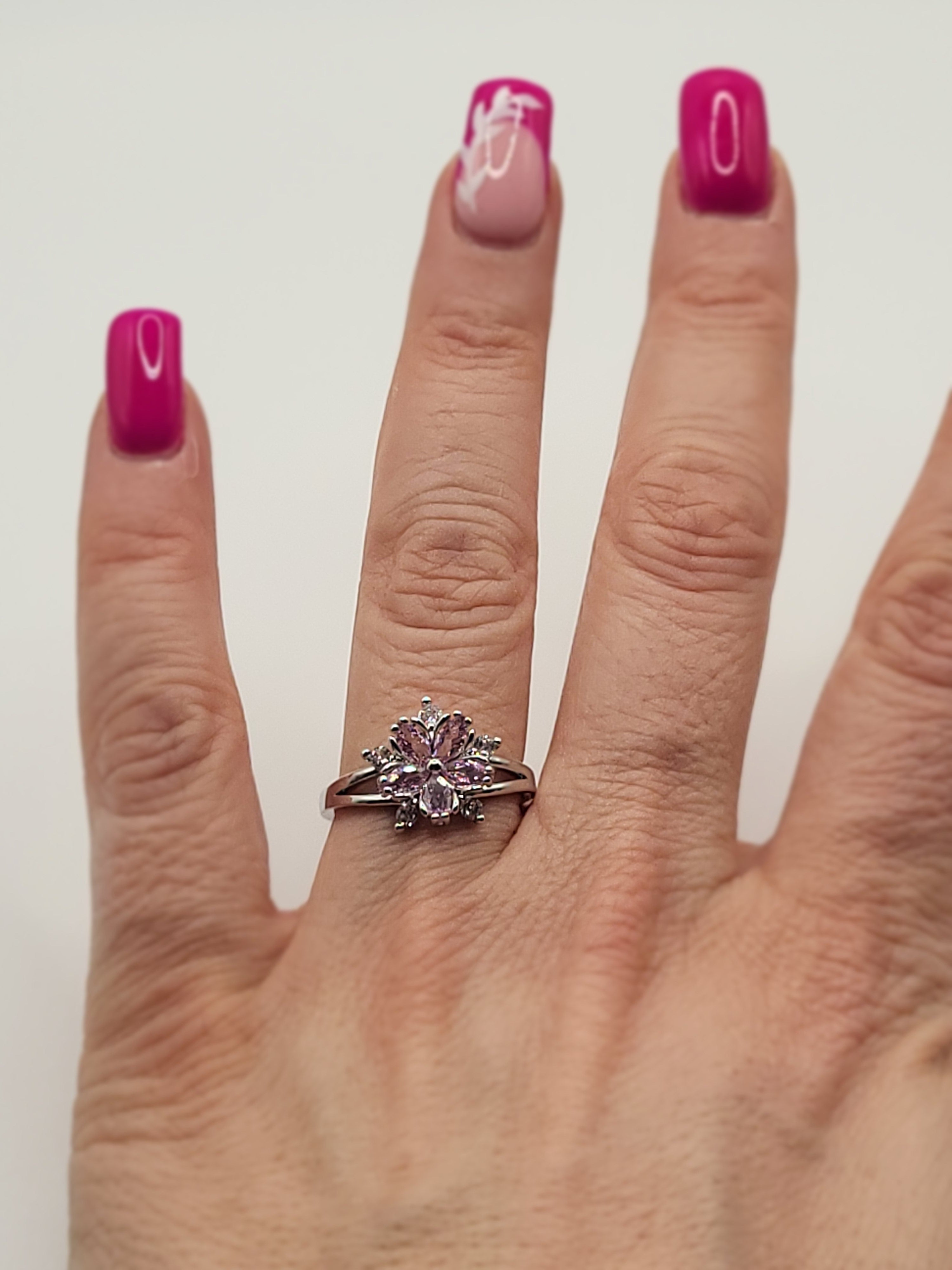 Bague acier inoxydable argenté taille 8 avec fleur de cerisier