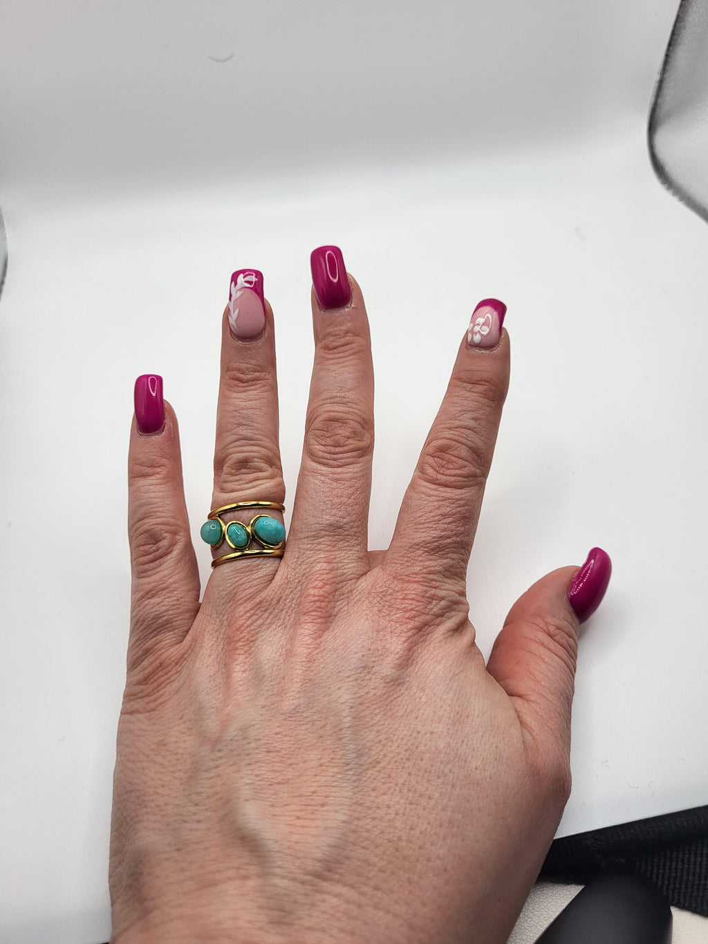 Bague ajustable en acier inoxydable doré avec pierre turquoise