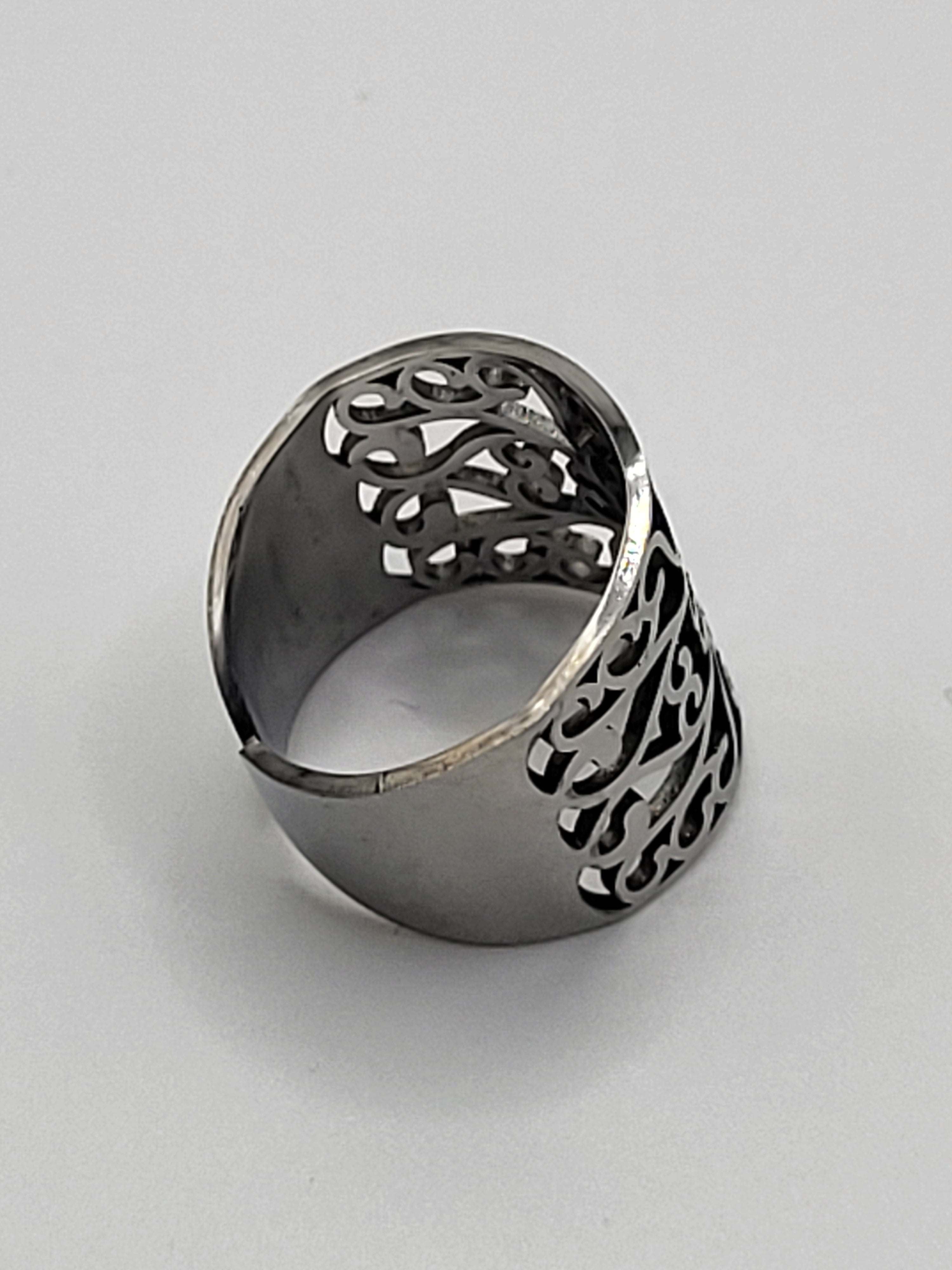 Bague acier inoxydable ajustable motif floral ajouré argenté