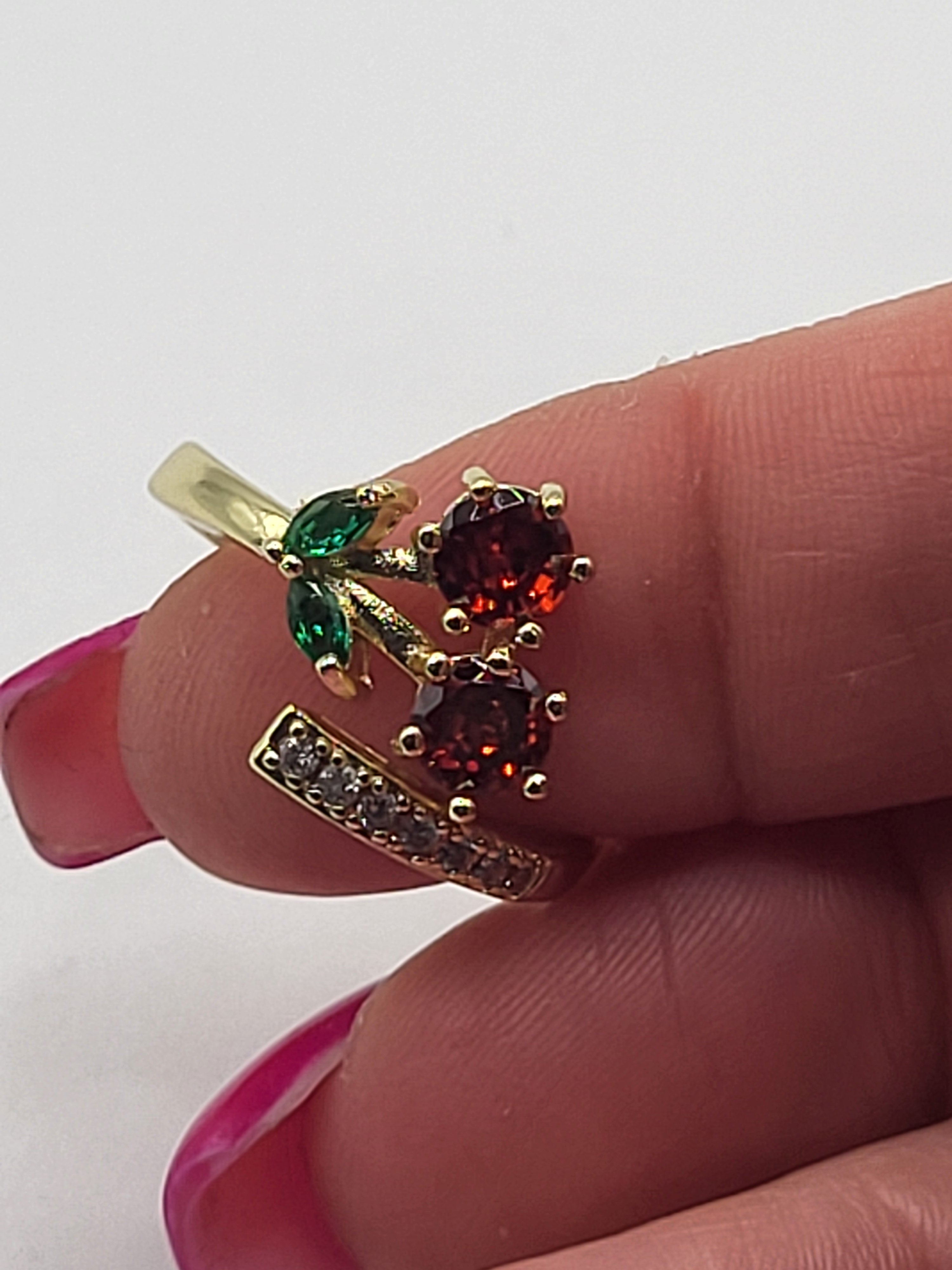 Bague ouverte acier inoxydable doré en forme de cerise