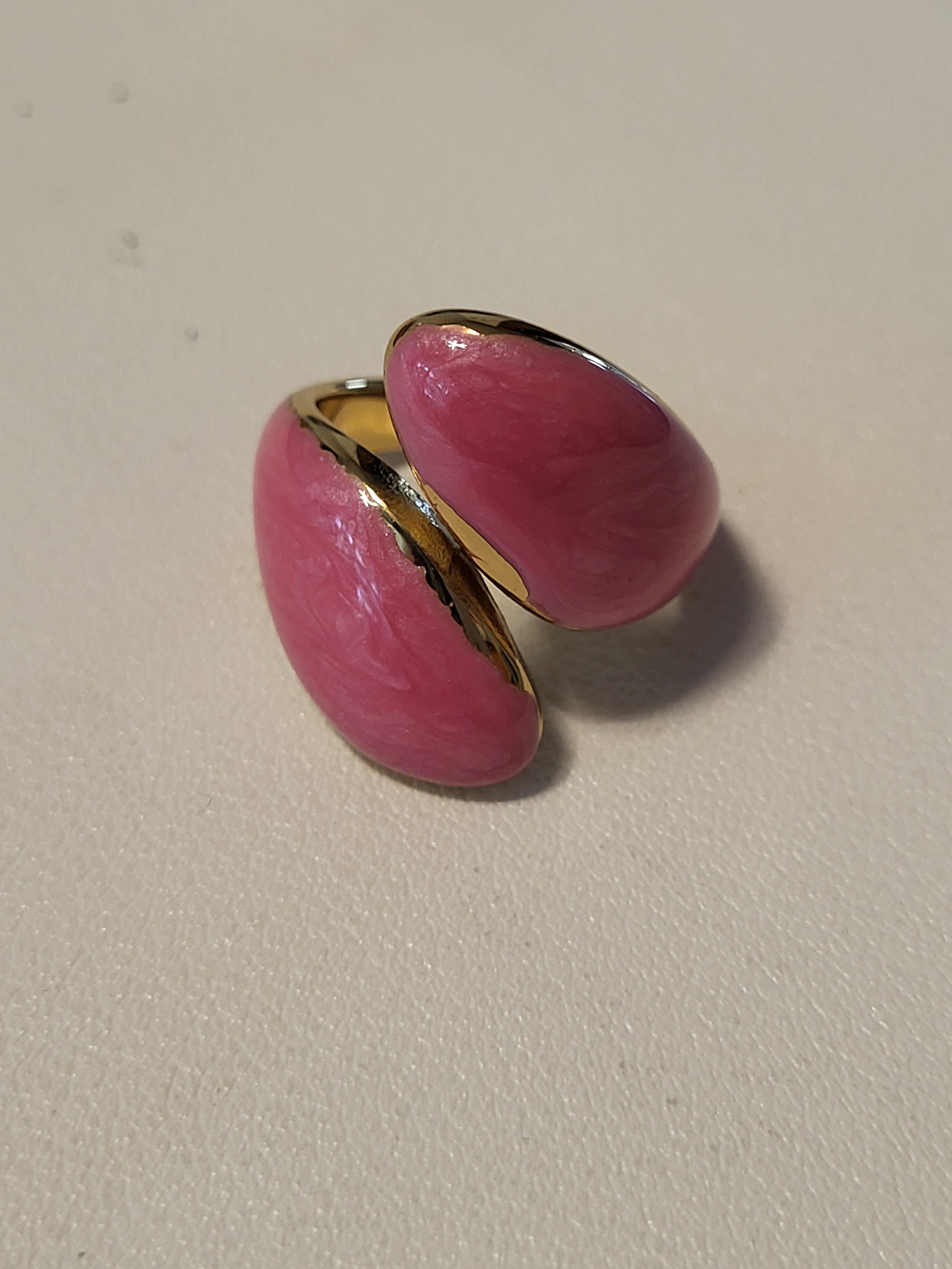 Bague torsadée acier inoxydable doré géométrique rose taille 55 - 17,5 mm