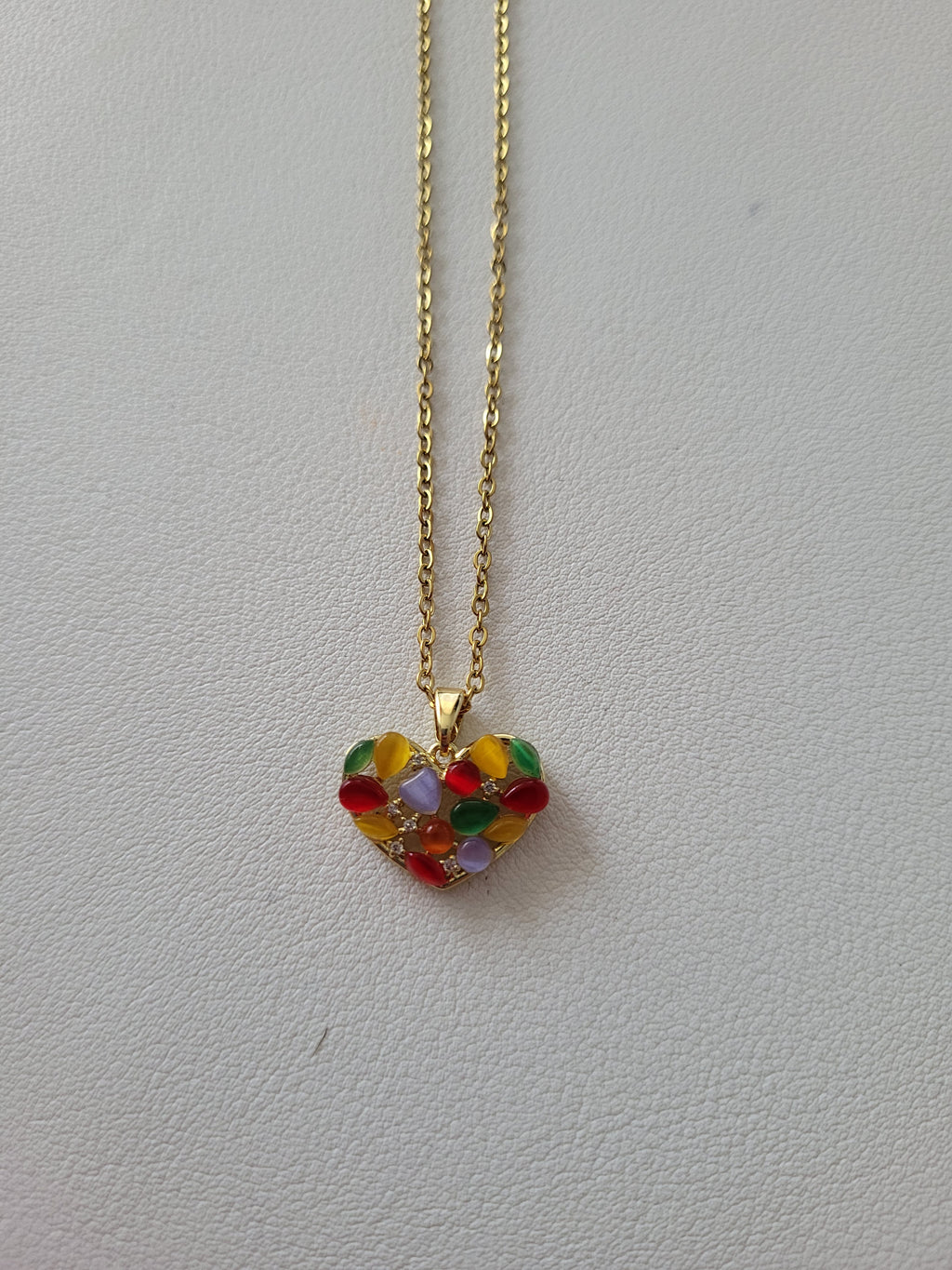 Collier pendentif acier inoxydable motif géométrique cœur multicolore