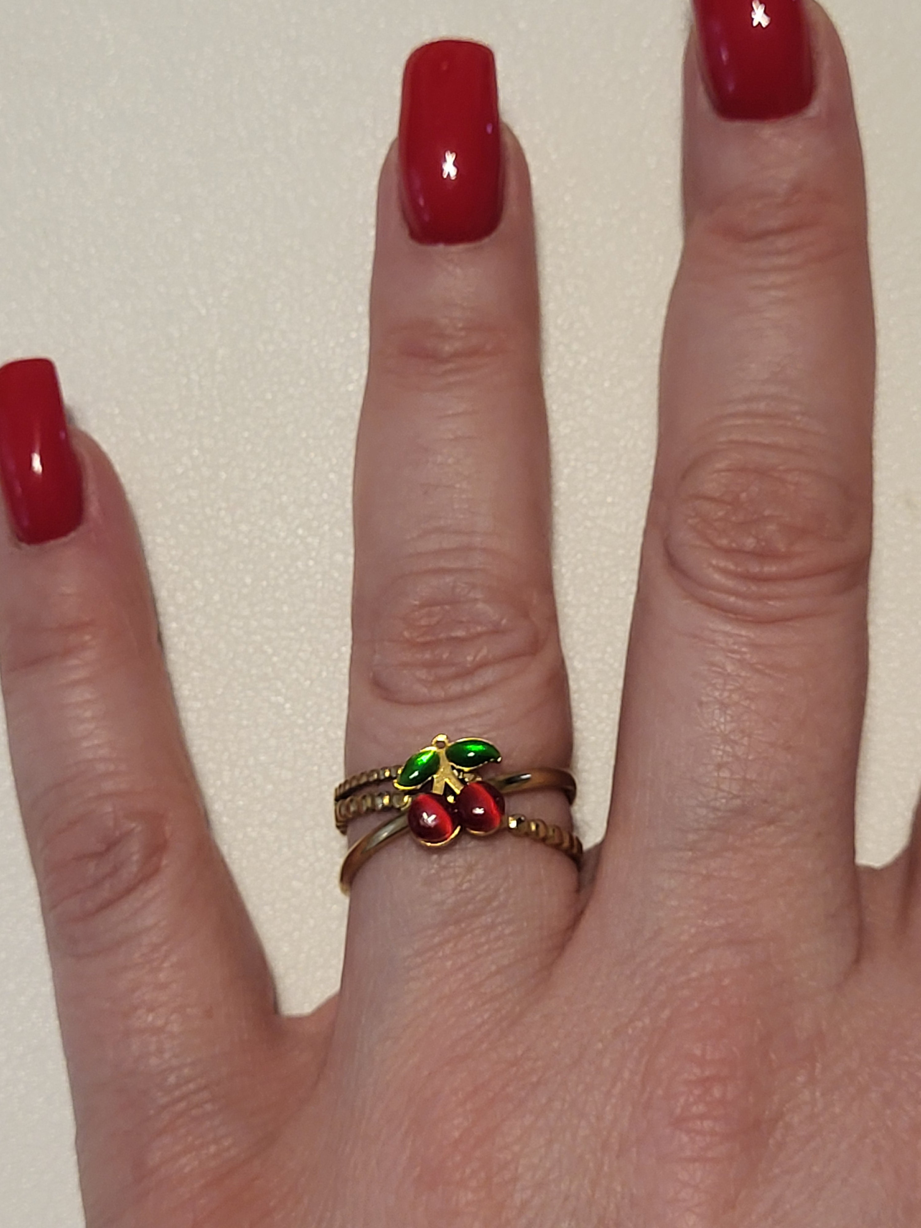 Bague ouverte en forme de cerise dorée acier inoxydable