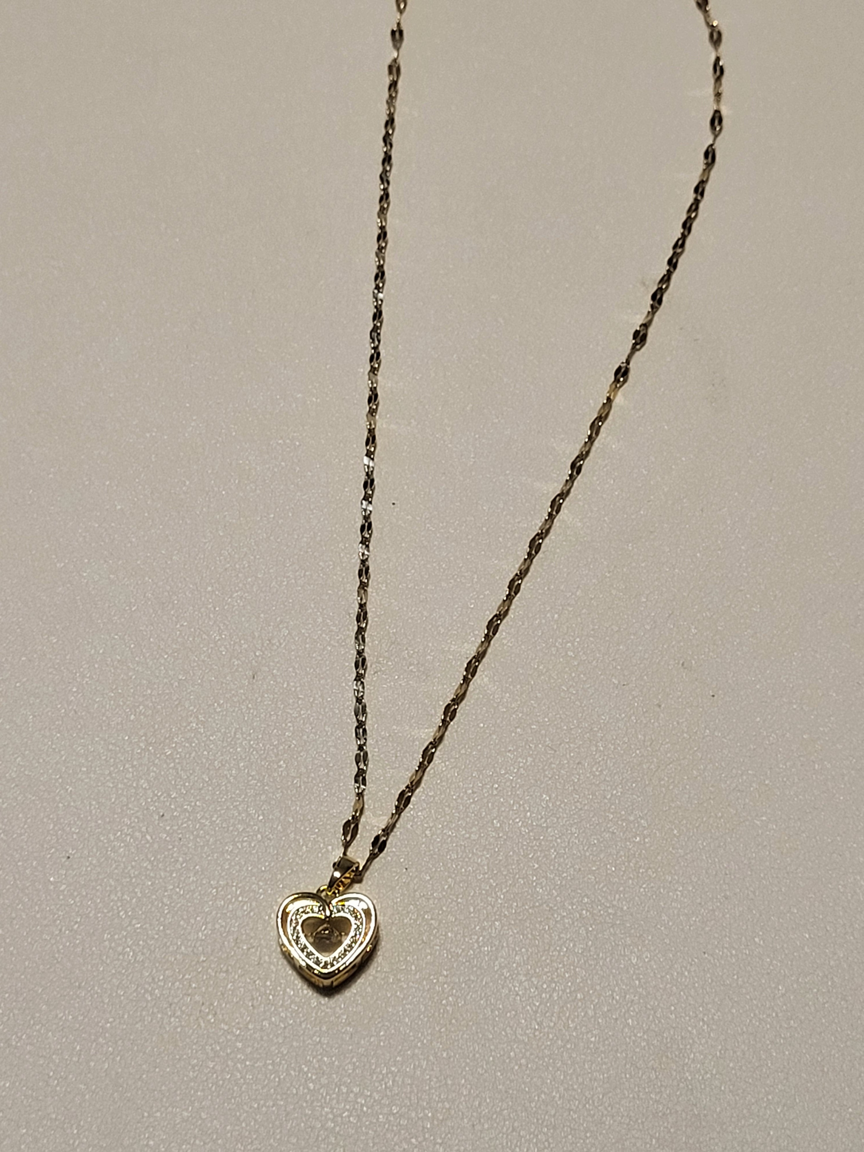 Collier pendentif cœur acier inoxydable doré avec incrustation zircon