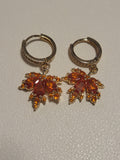 Boucles d'oreilles acier inoxydable feuille d'érable rouge