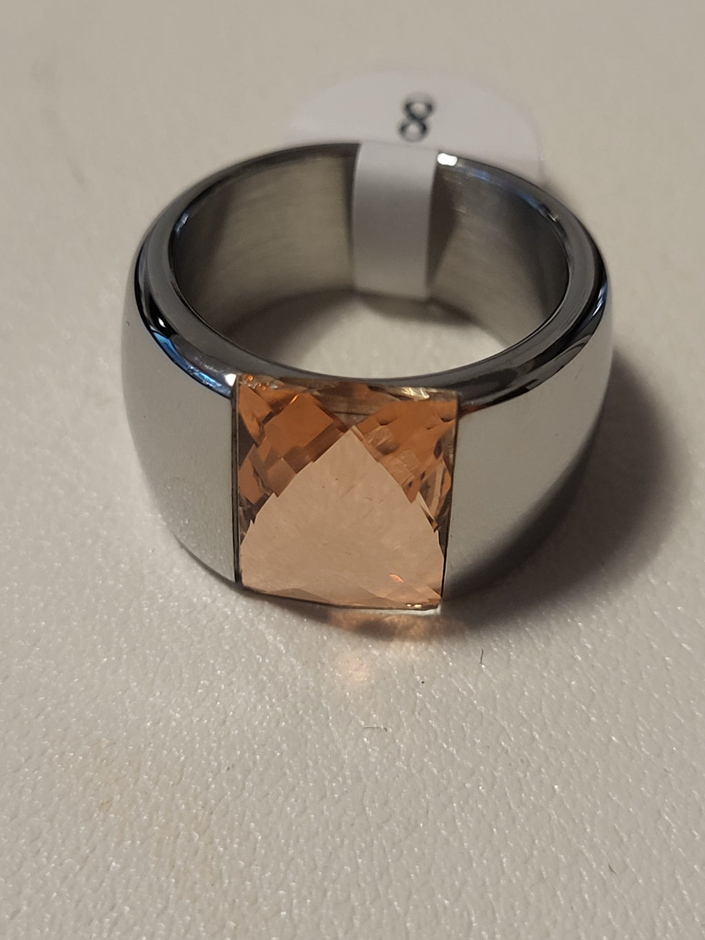 Bague acier inoxydable argenté avec pierre rose taille 8