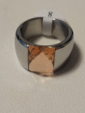 Bague acier inoxydable argenté avec pierre rose taille 8