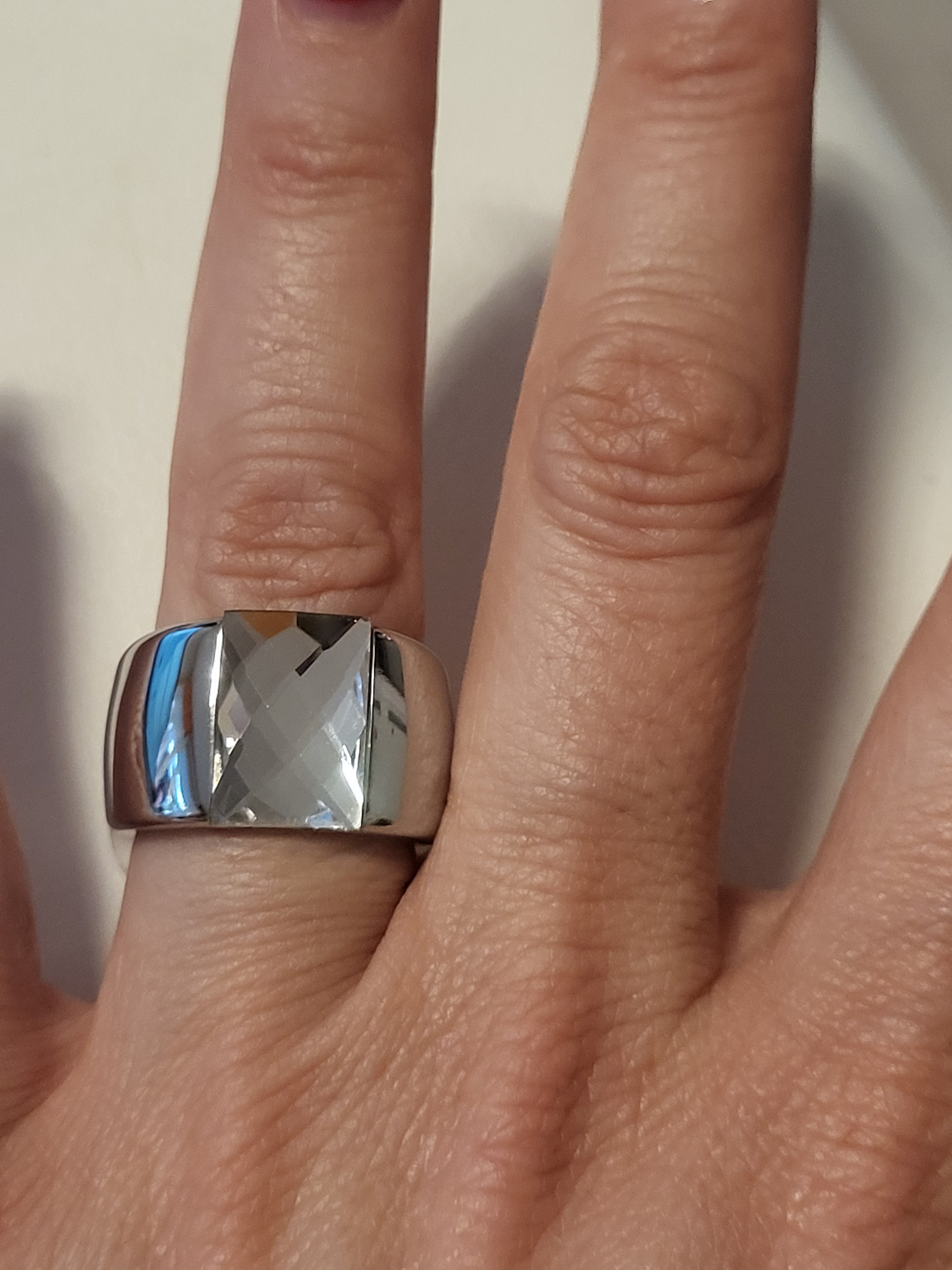 Bague acier inoxydable argenté avec pierre blanche taille 8