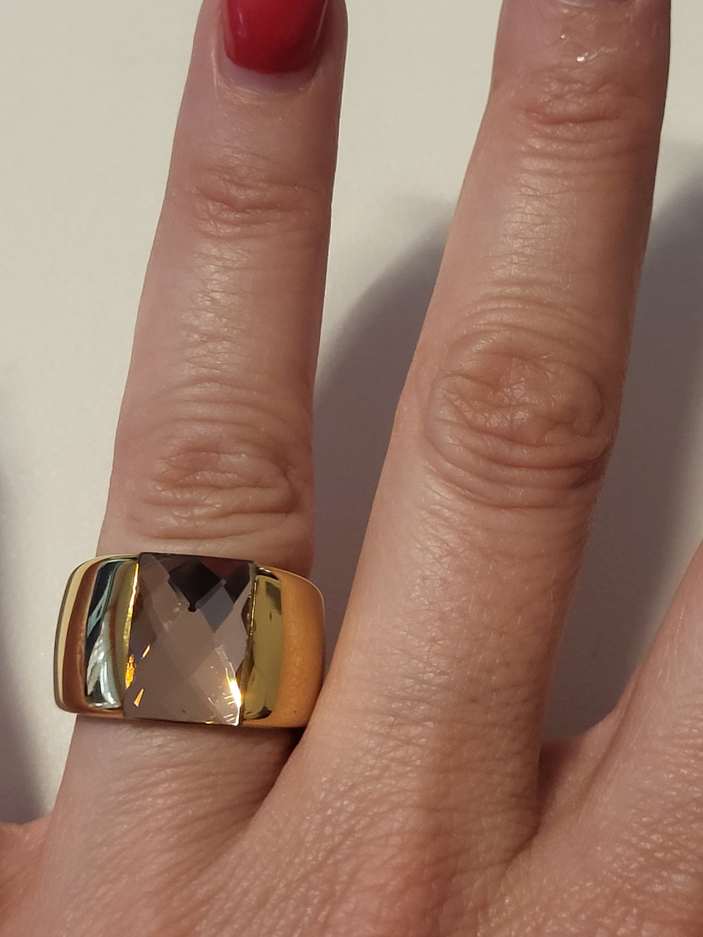 Bague acier inoxydable doré avec pierre rose taille 8