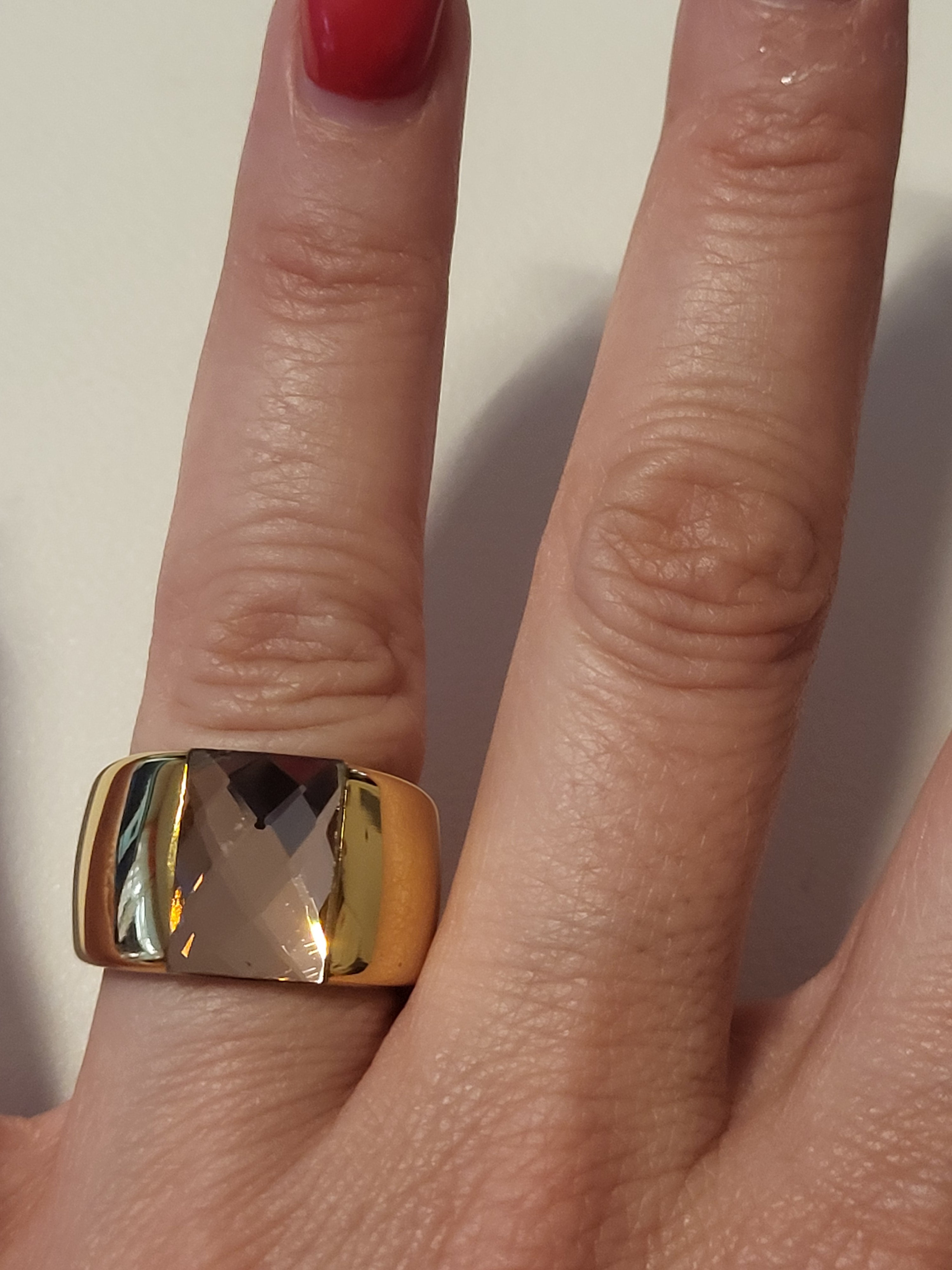 Bague acier inoxydable doré avec pierre rose taille 8