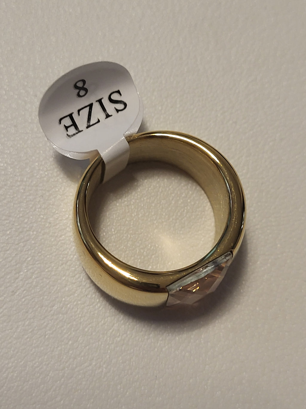 Bague acier inoxydable doré avec pierre rose taille 8