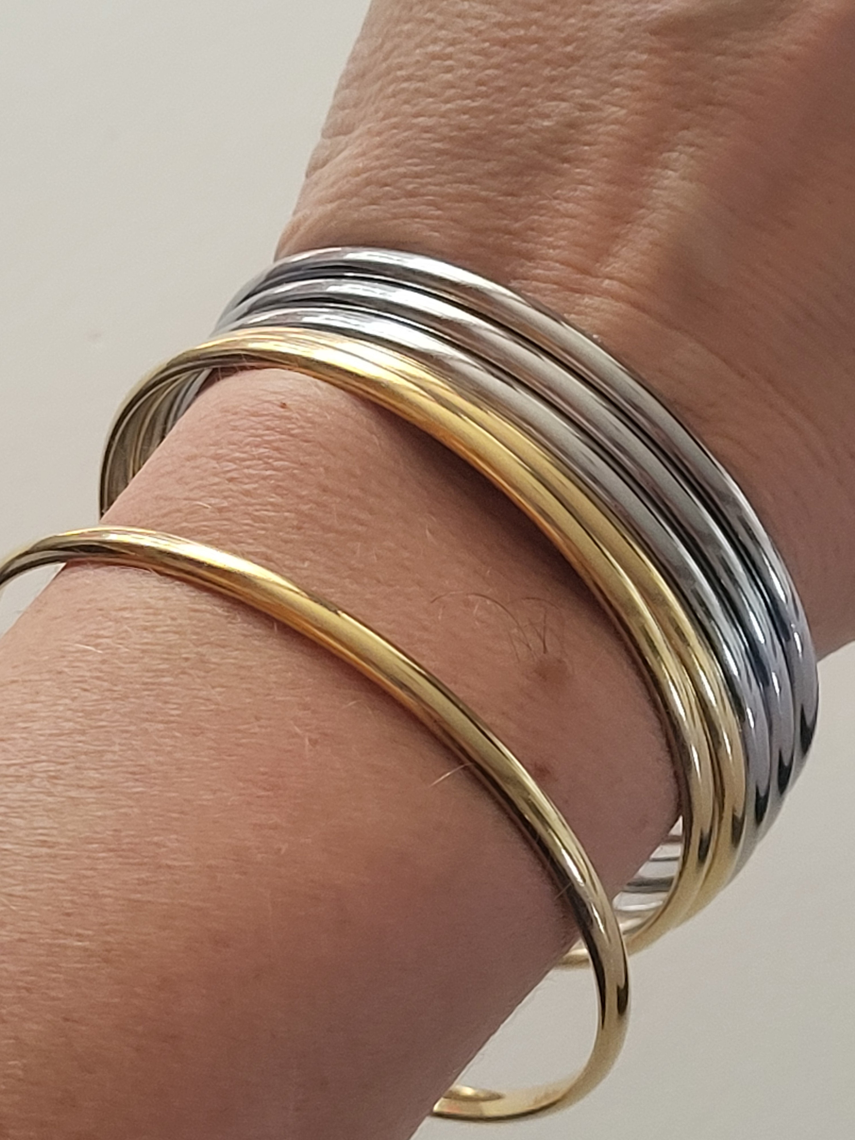 6 Bracelets joncs en acier inoxydable doré et argenté