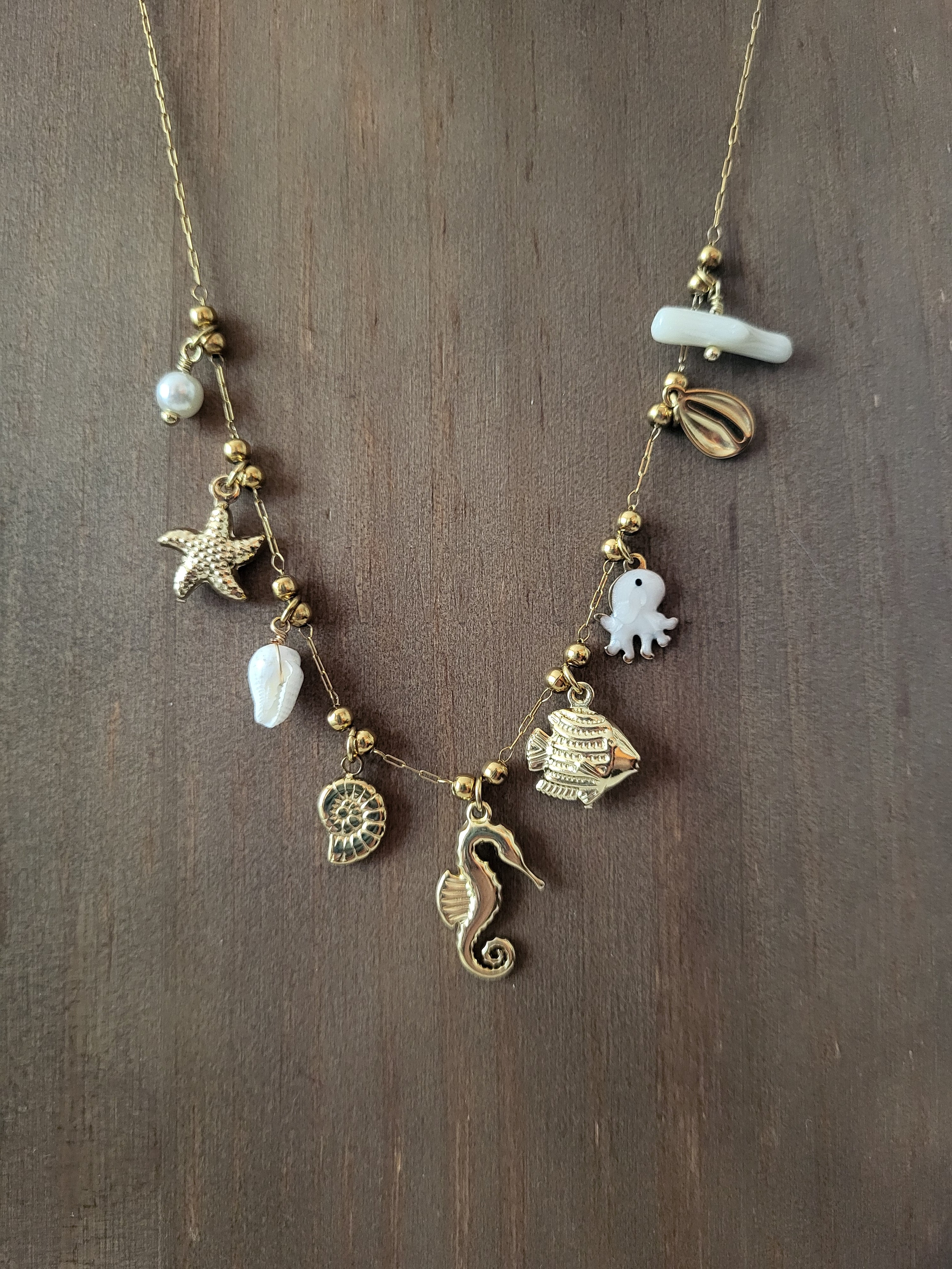 Collier pendentifs marins avec poulpe nacré