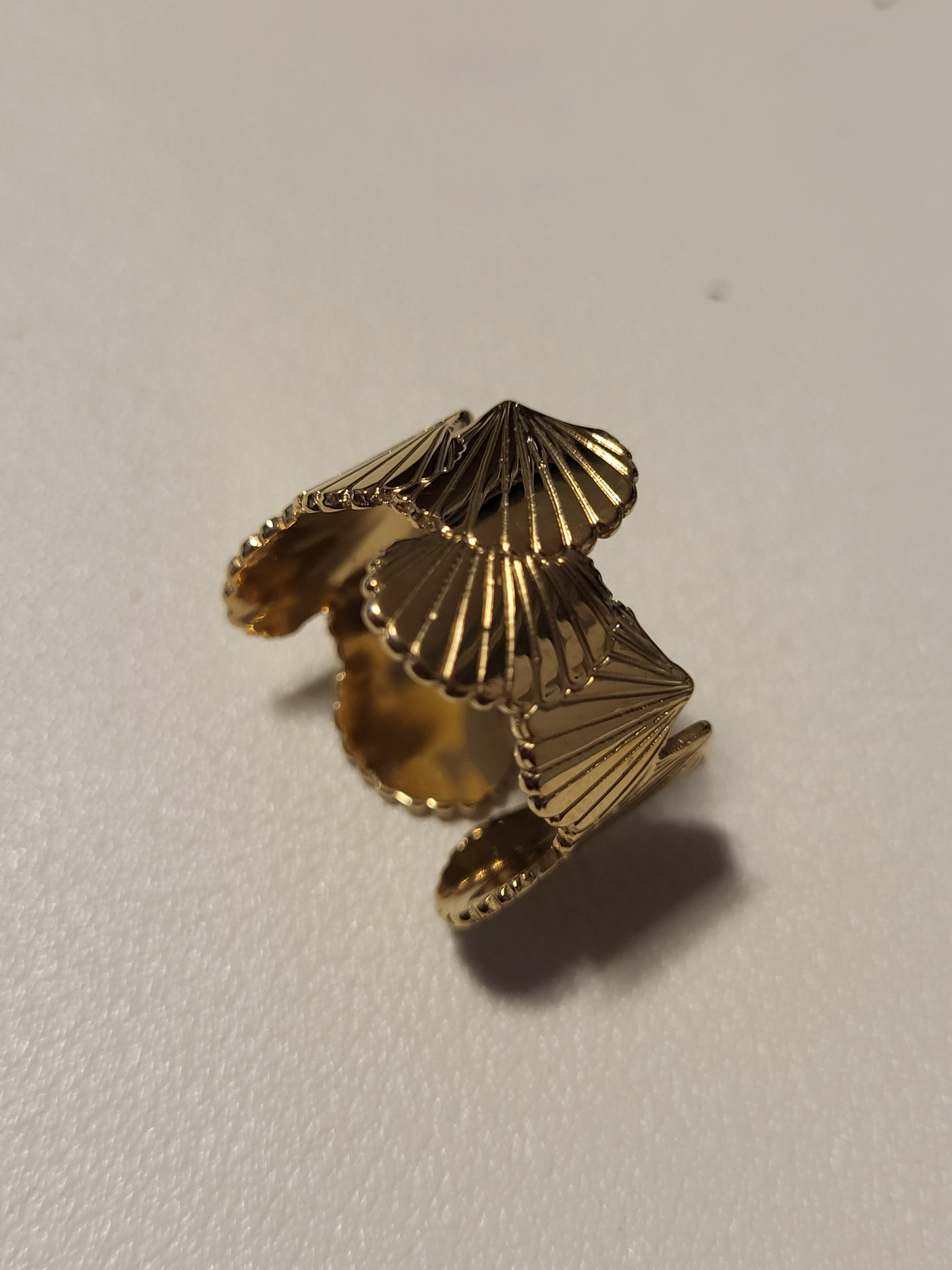 Bague ouverte feuilles Ginkgo entrelacées doré