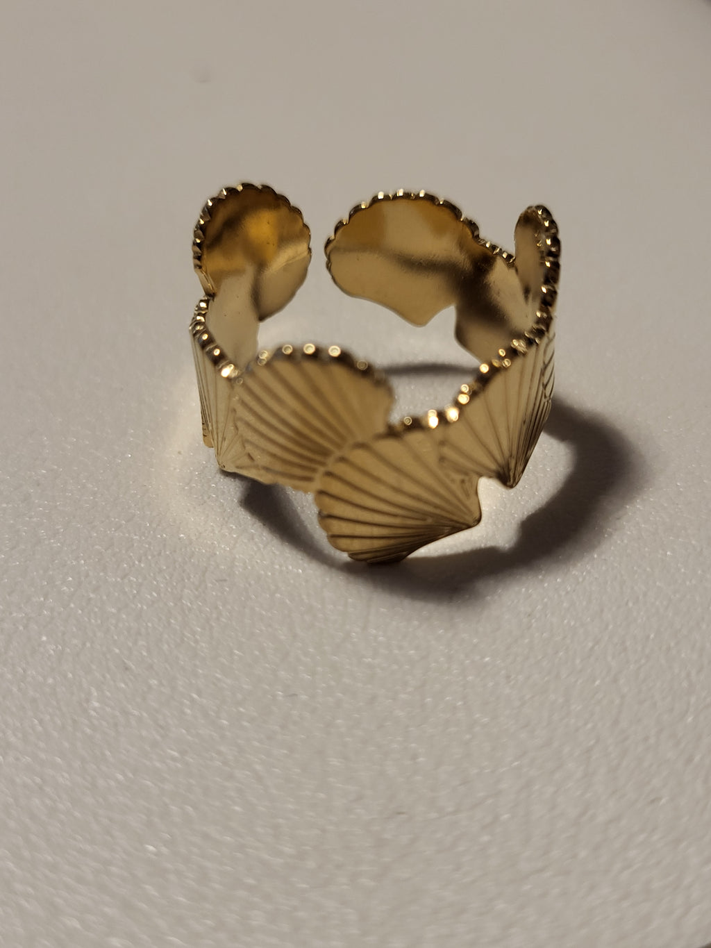 Bague ouverte feuilles Ginkgo entrelacées doré