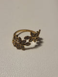 Bague ouverte deux feuilles longues en strass doré