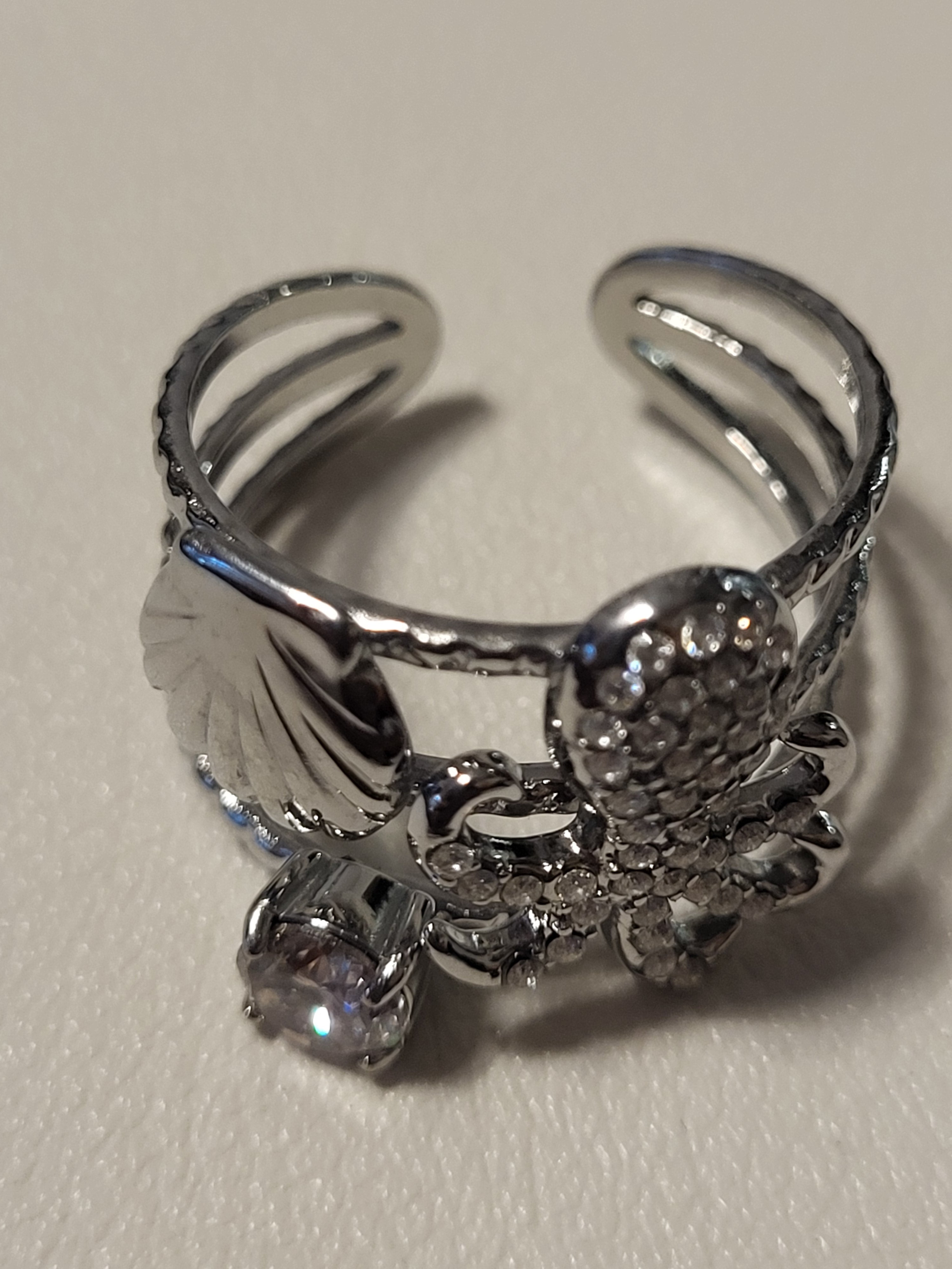 Bague ajustable poulpe strassé et coquillage argenté