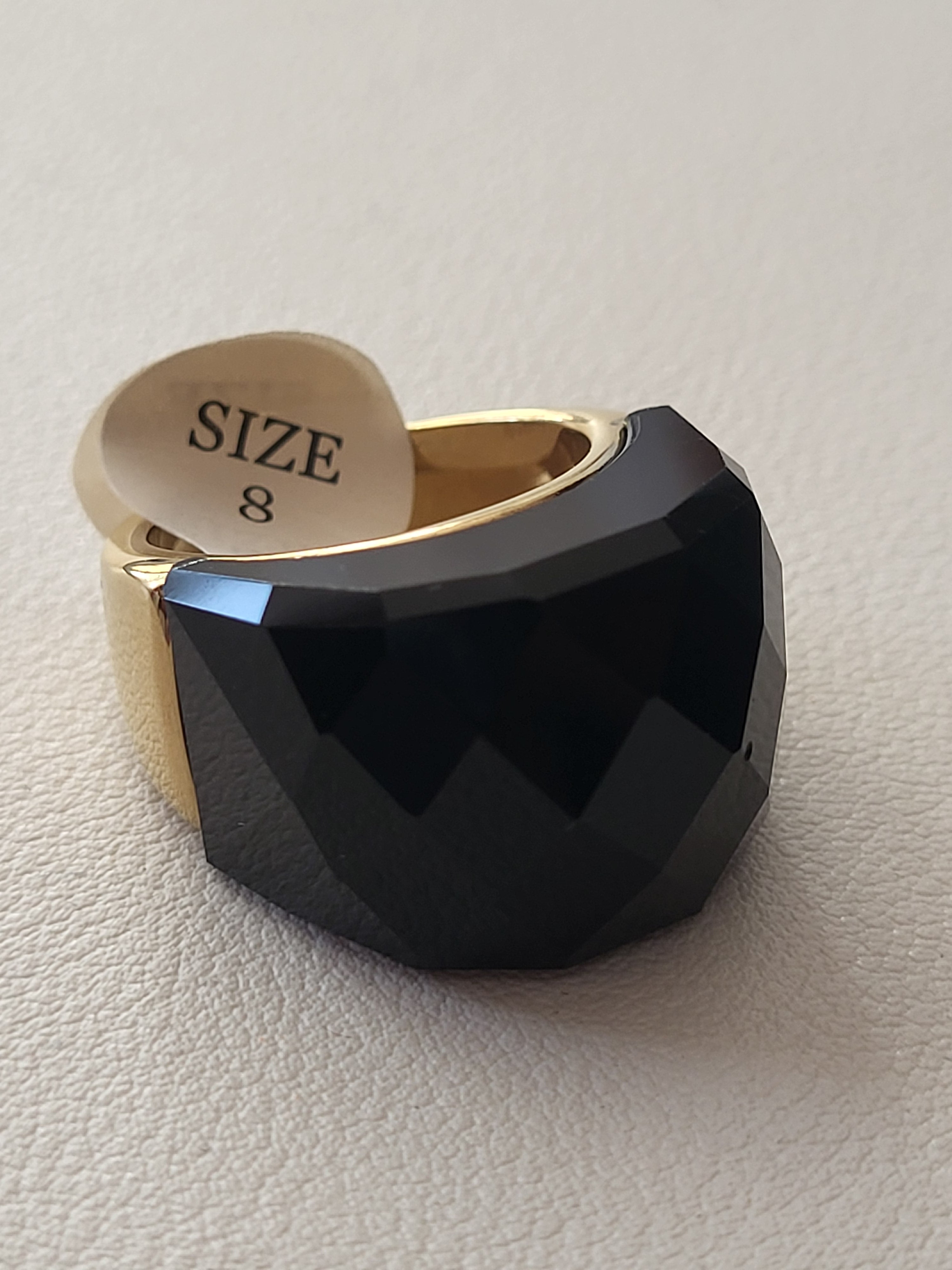 Bague acier inoxydable doré cristal noir taille 8