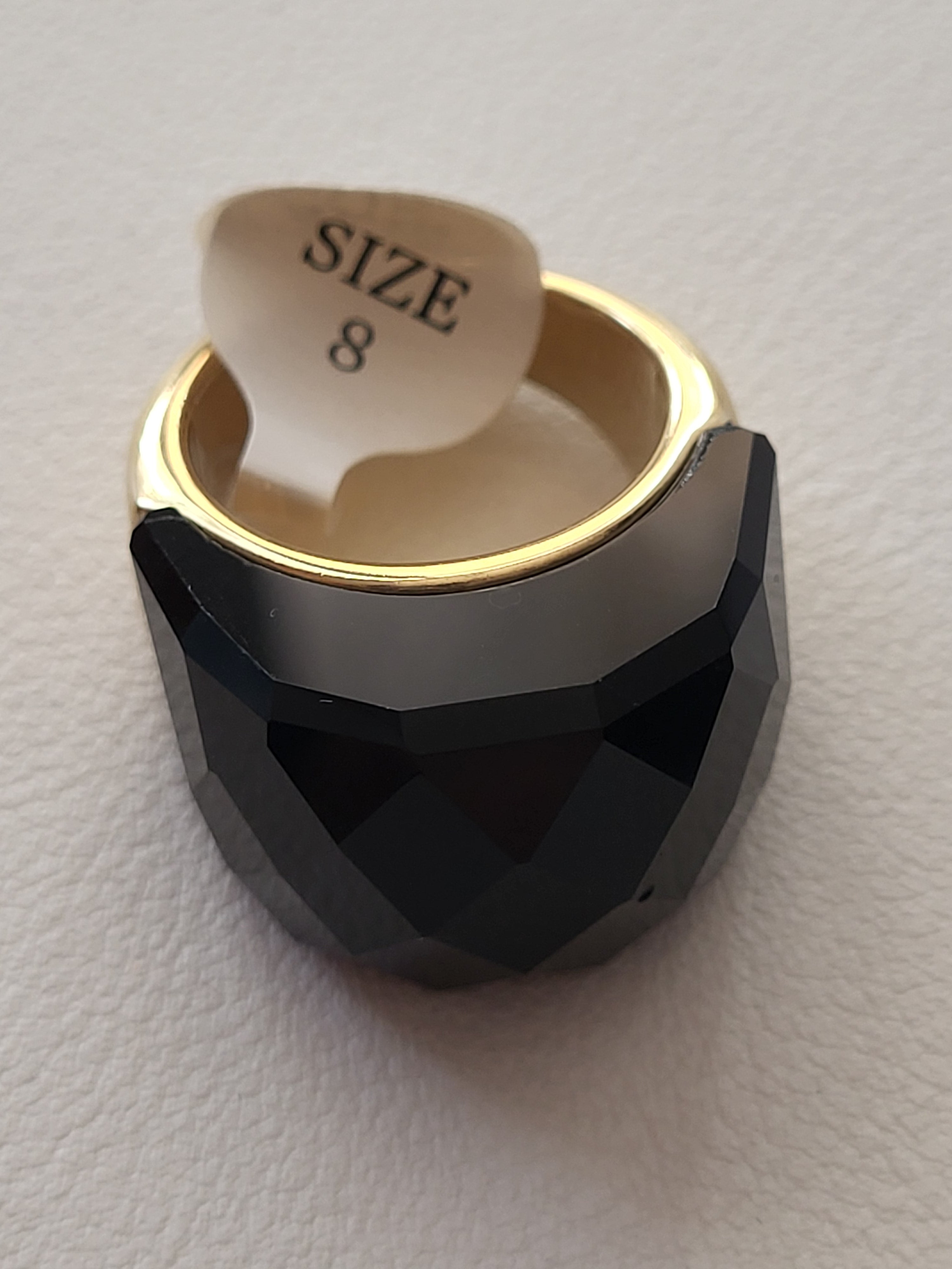Bague acier inoxydable doré cristal noir taille 8
