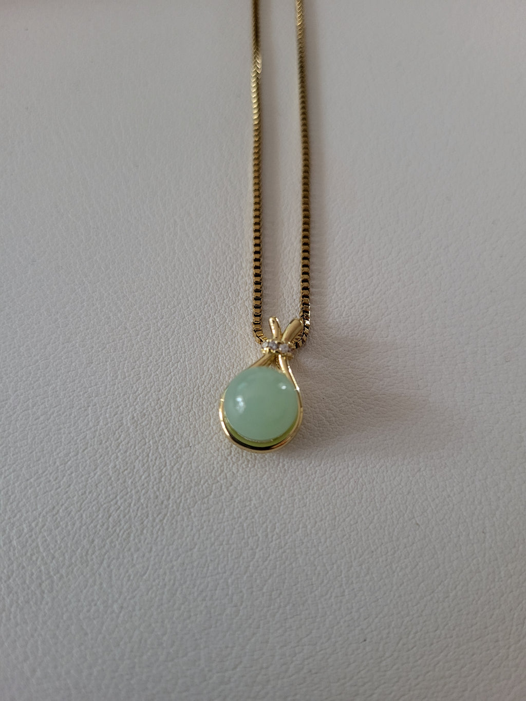 Collier pendentif acier inoxydable doré avec bille