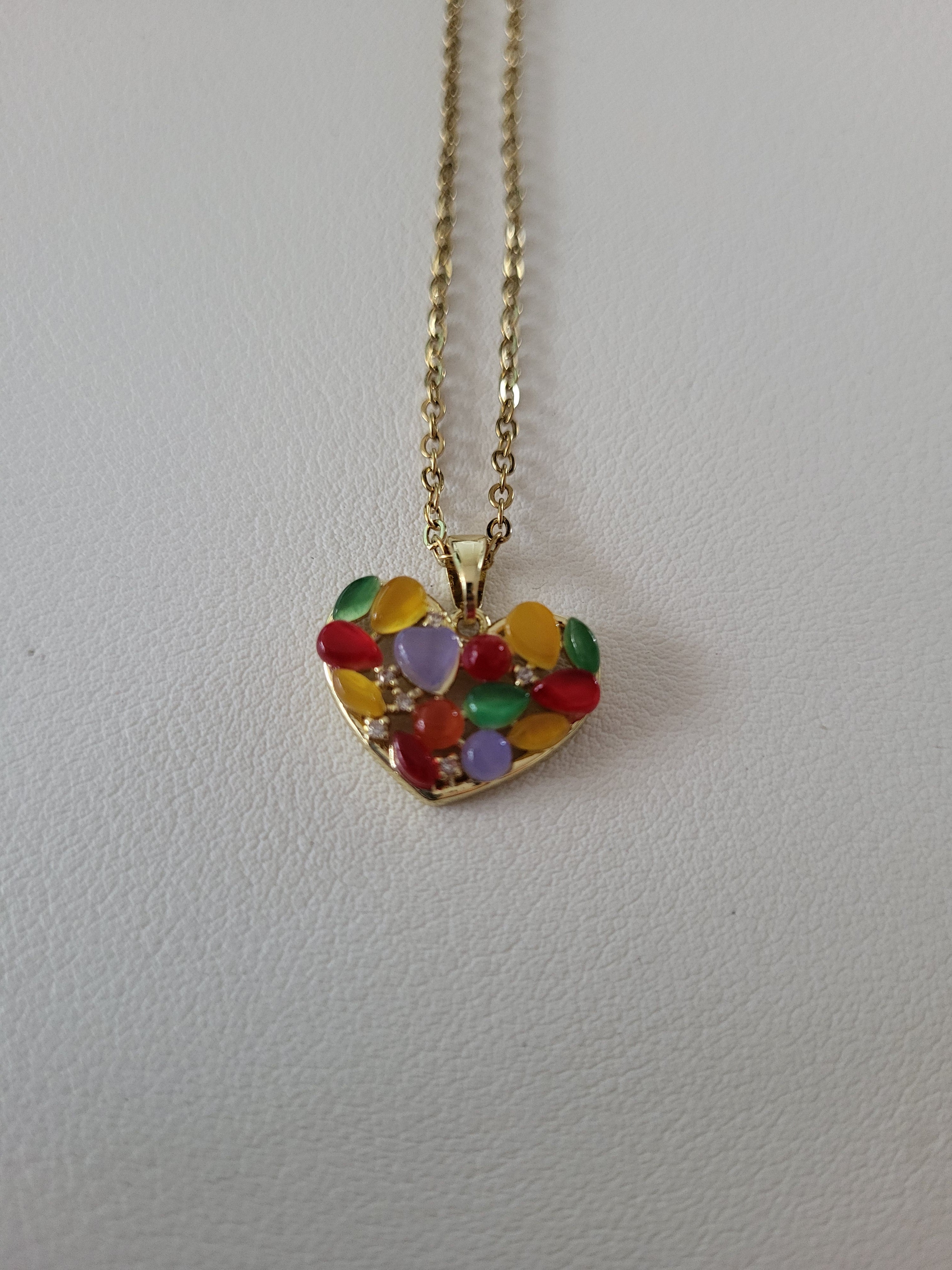 Collier pendentif acier inoxydable motif géométrique cœur multicolore