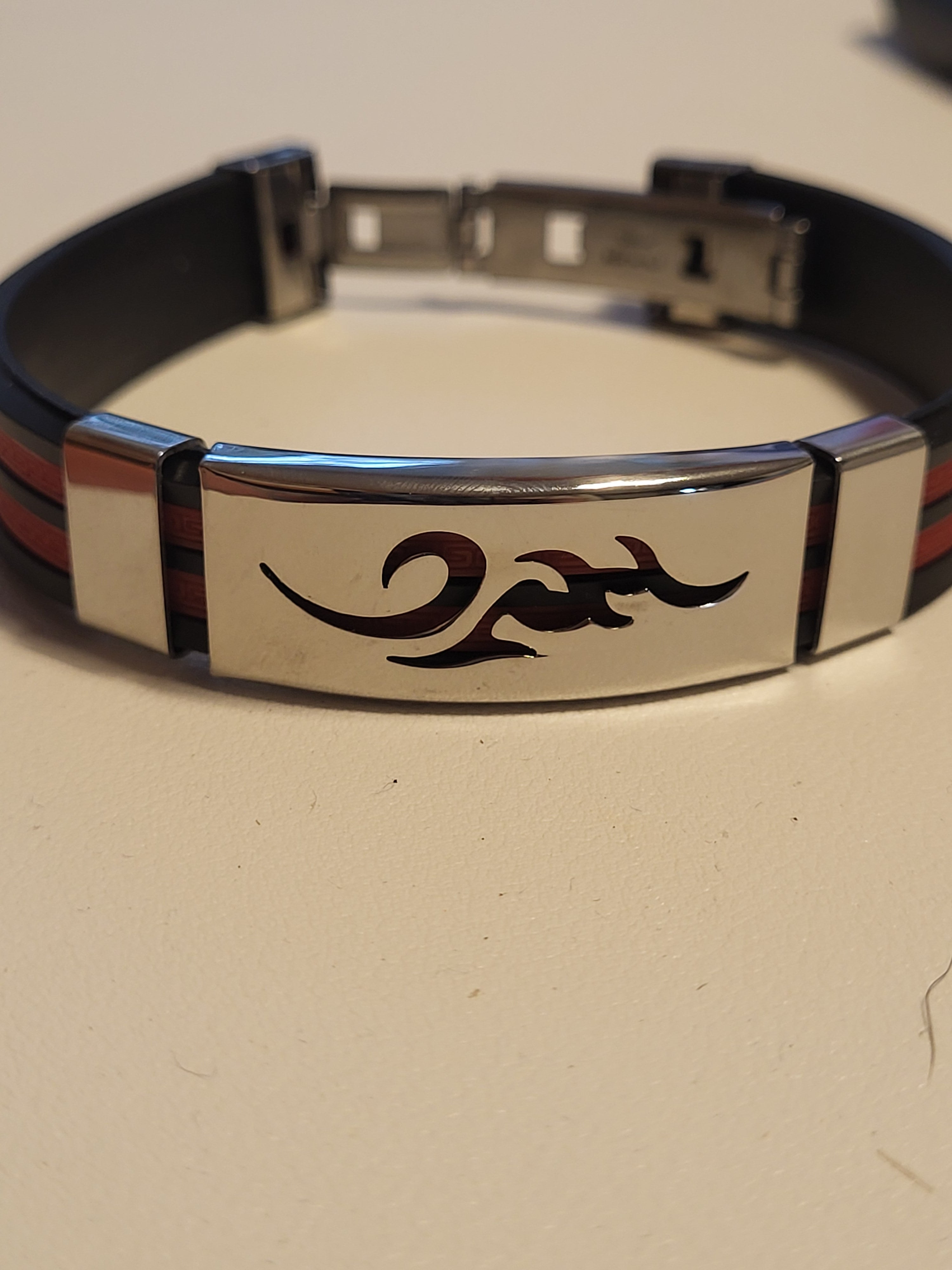 Bracelet Homme rouge et noir Flamme polyuréthane