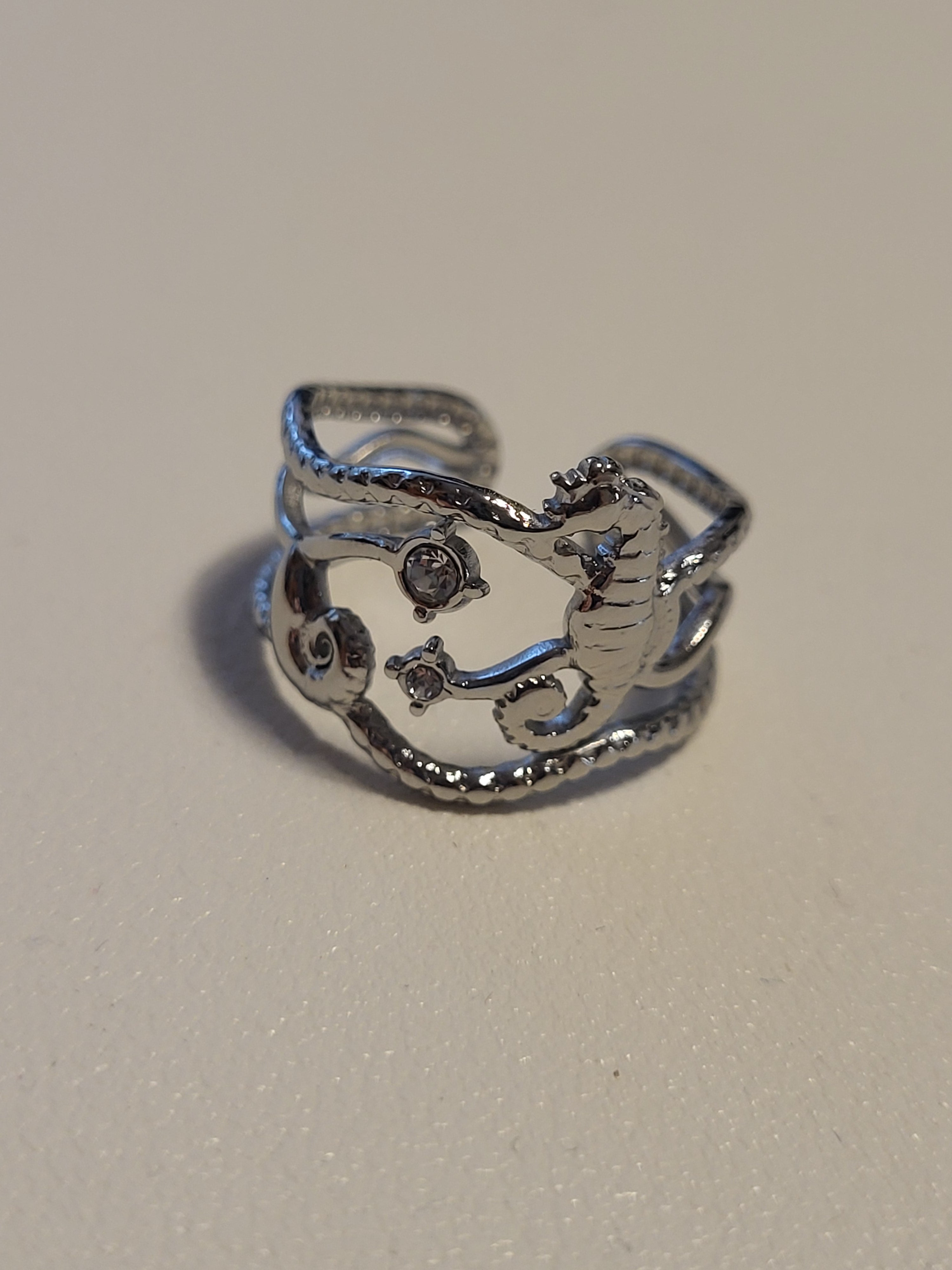 Bague ajustable hippocampe et étoiles marines argenté