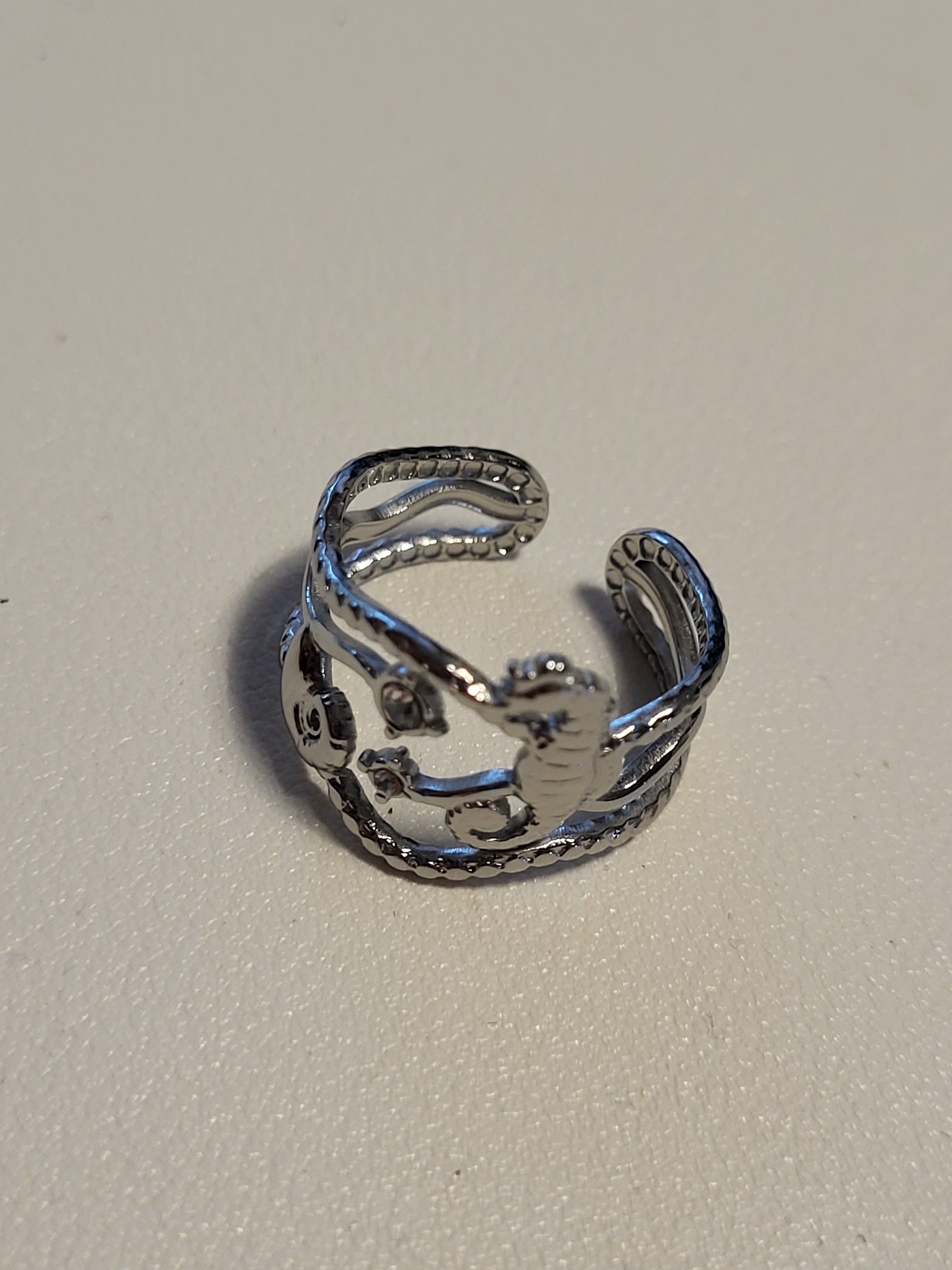 Bague ajustable hippocampe et étoiles marines argenté