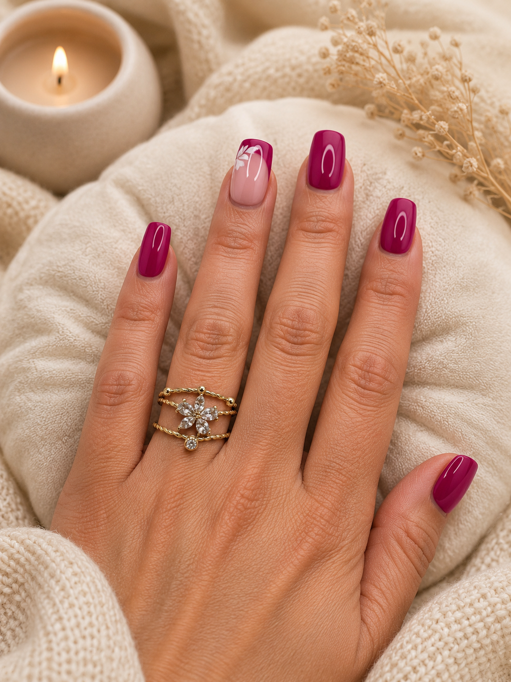 Bague ajustable à trois anneaux avec fleur strassée doré