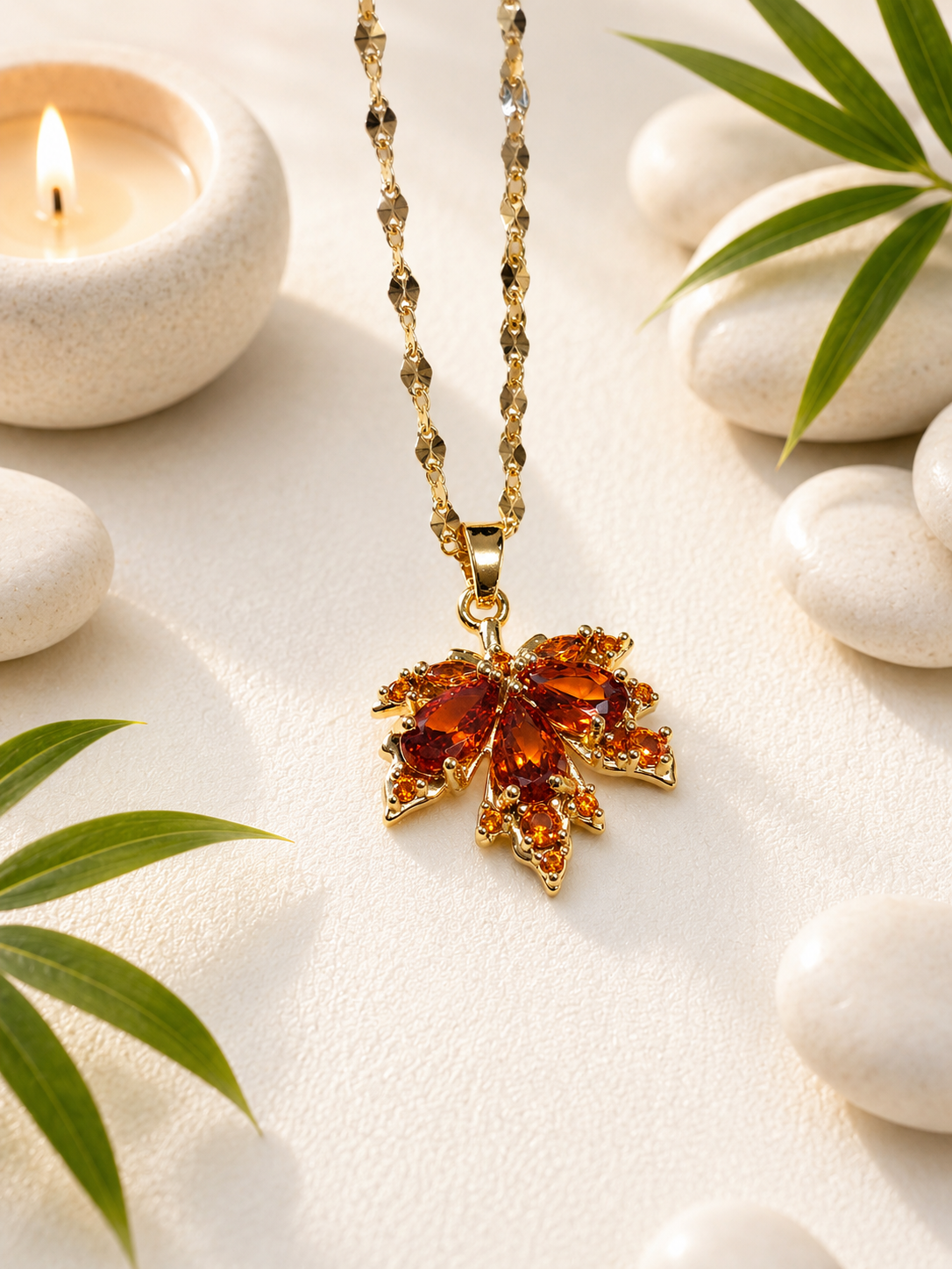 Collier Feuille d'Érable Rouge en Acier Inoxydable – Pendentif Élégant & Résistant