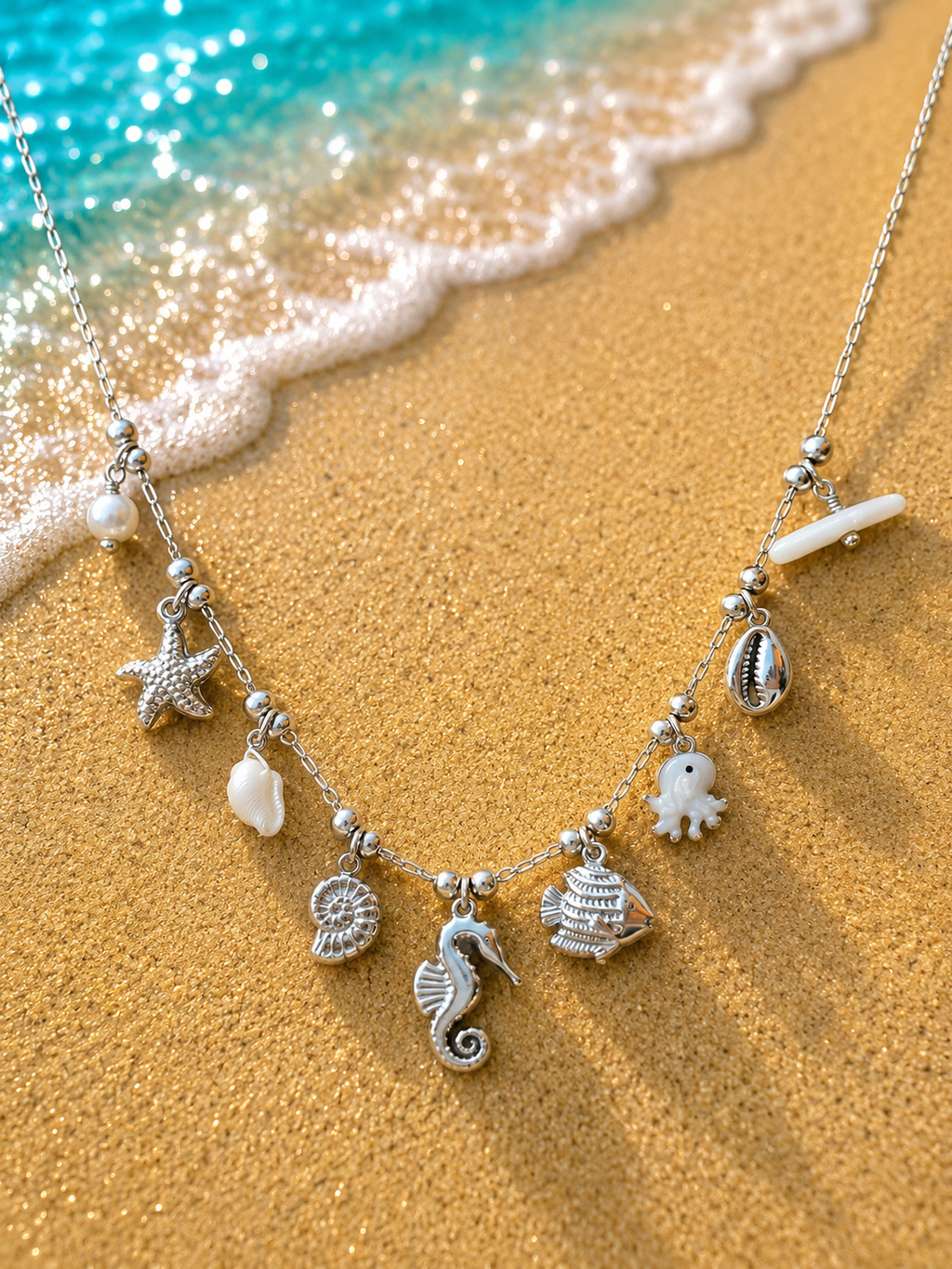 Collana con pendenti marini con polpo perlato argentato