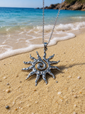 Collier Long Soleil en Acier Inoxydable Argenté – Pendentif Bohème – 45 + 5 cm
