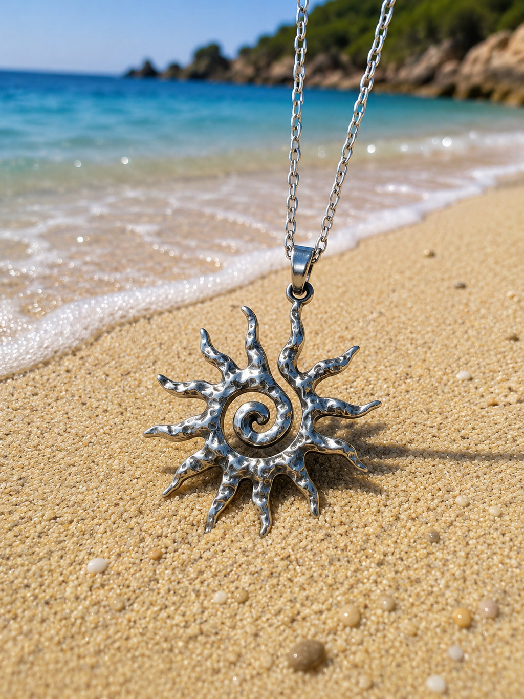 Collier Long Soleil en Acier Inoxydable Argenté – Pendentif Bohème – 45 + 5 cm