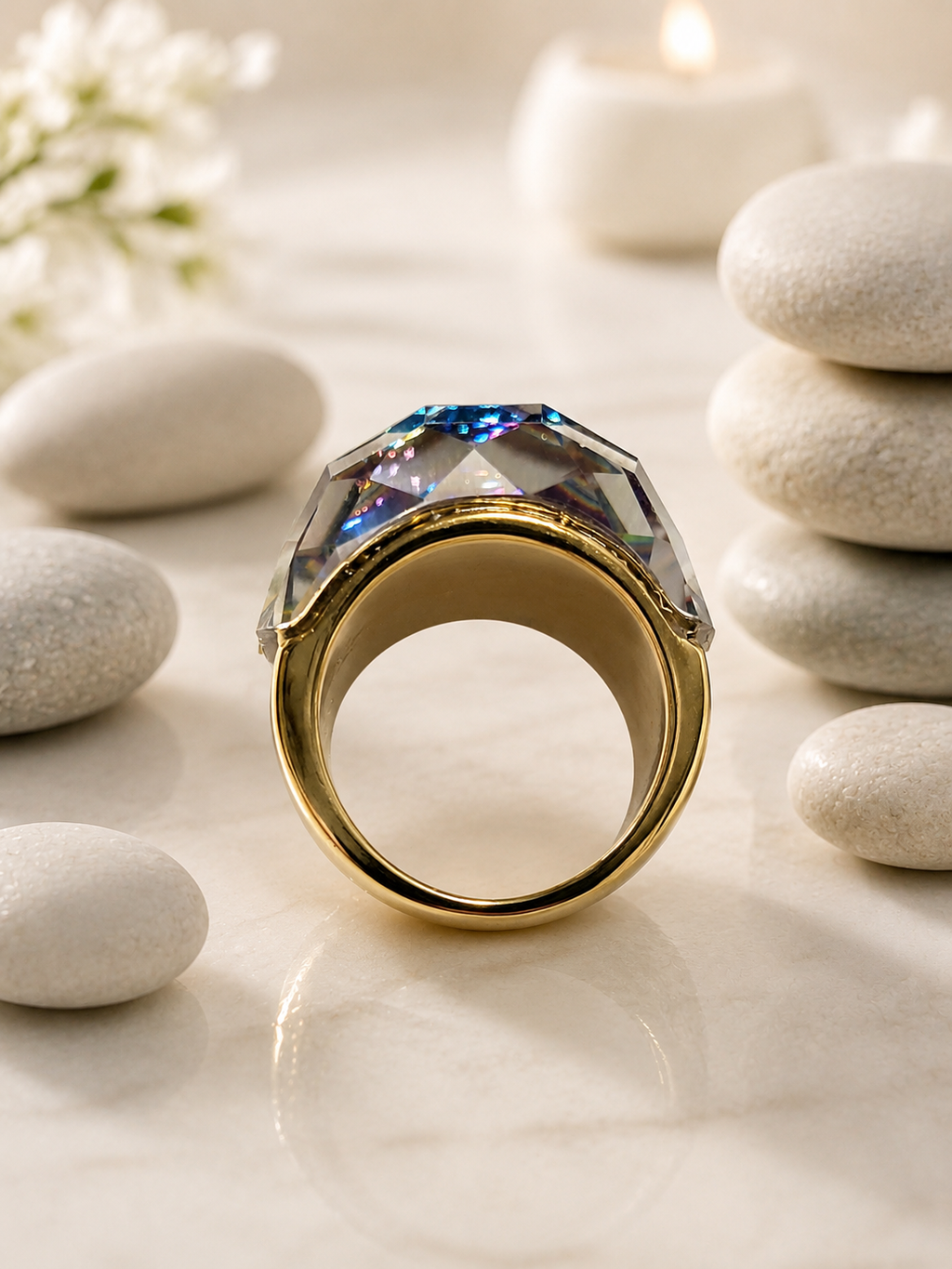 Anello in acciaio inossidabile dorato con cristallo arcobaleno taglia 8