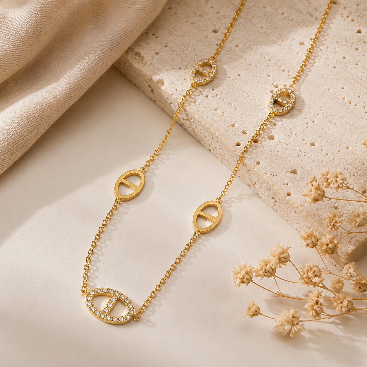 Collier doré à motifs ovales & strass – Acier inoxydable