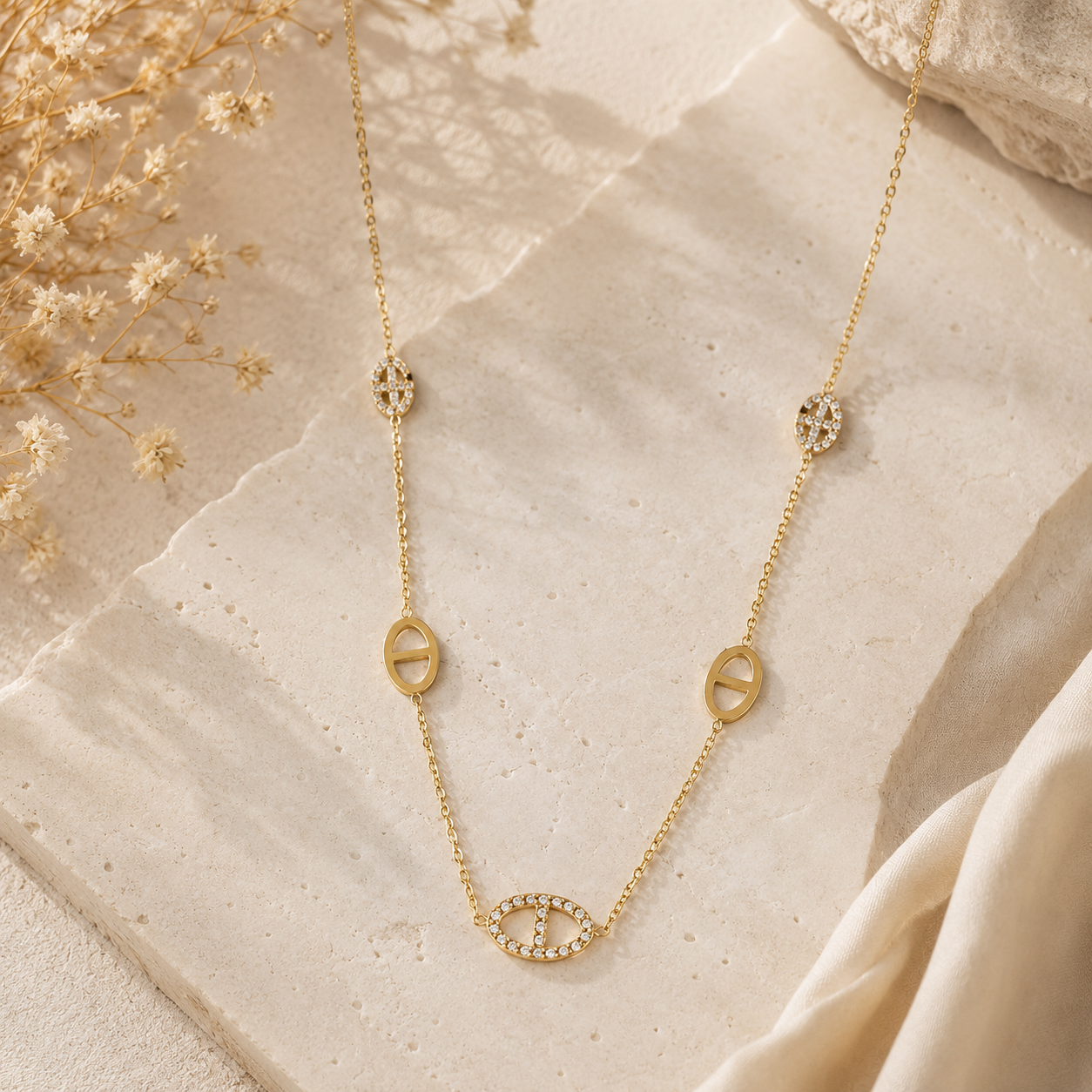Collier doré à motifs ovales & strass – Acier inoxydable