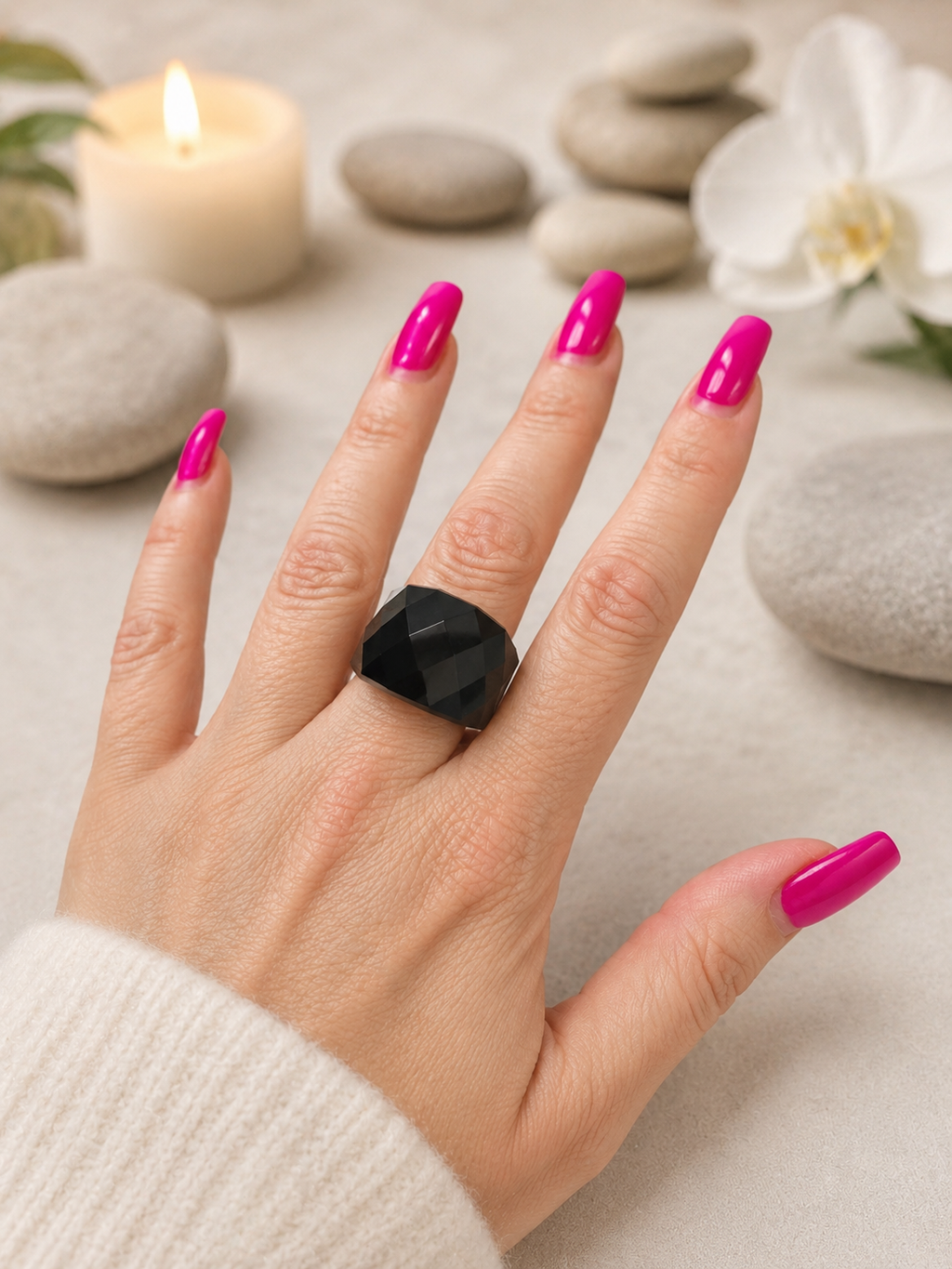 Bague en acier inoxydable argentée avec cristal noir – Taille 57 | Bagatelle