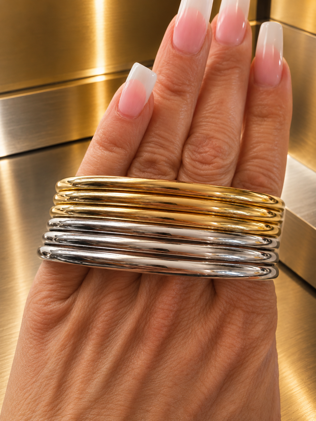 6 Bracelets joncs en acier inoxydable doré et argenté